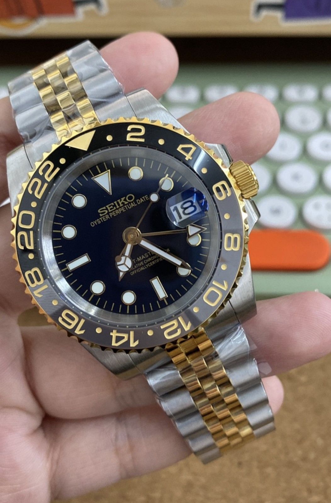 Japanese Brand Seiko Mod GMT-Master 2 Zombie Jubilee Gold Steel Watch NH34 Size ONE SIZE - 2 Thumbnail