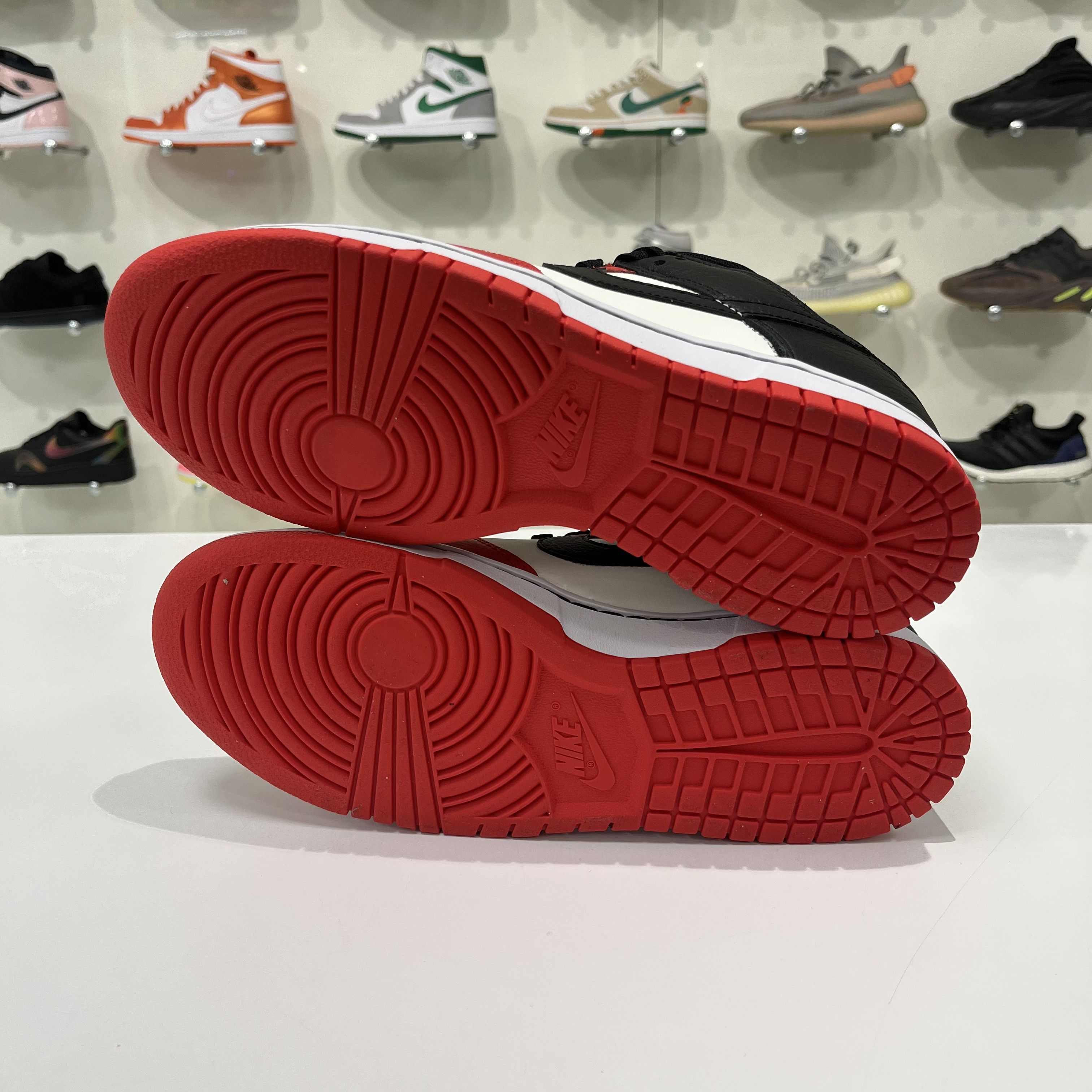 Nike Nike Dunk Low EMB NBA 75th Anniversary Chicago Size US 9 / EU 42 - 6 Thumbnail