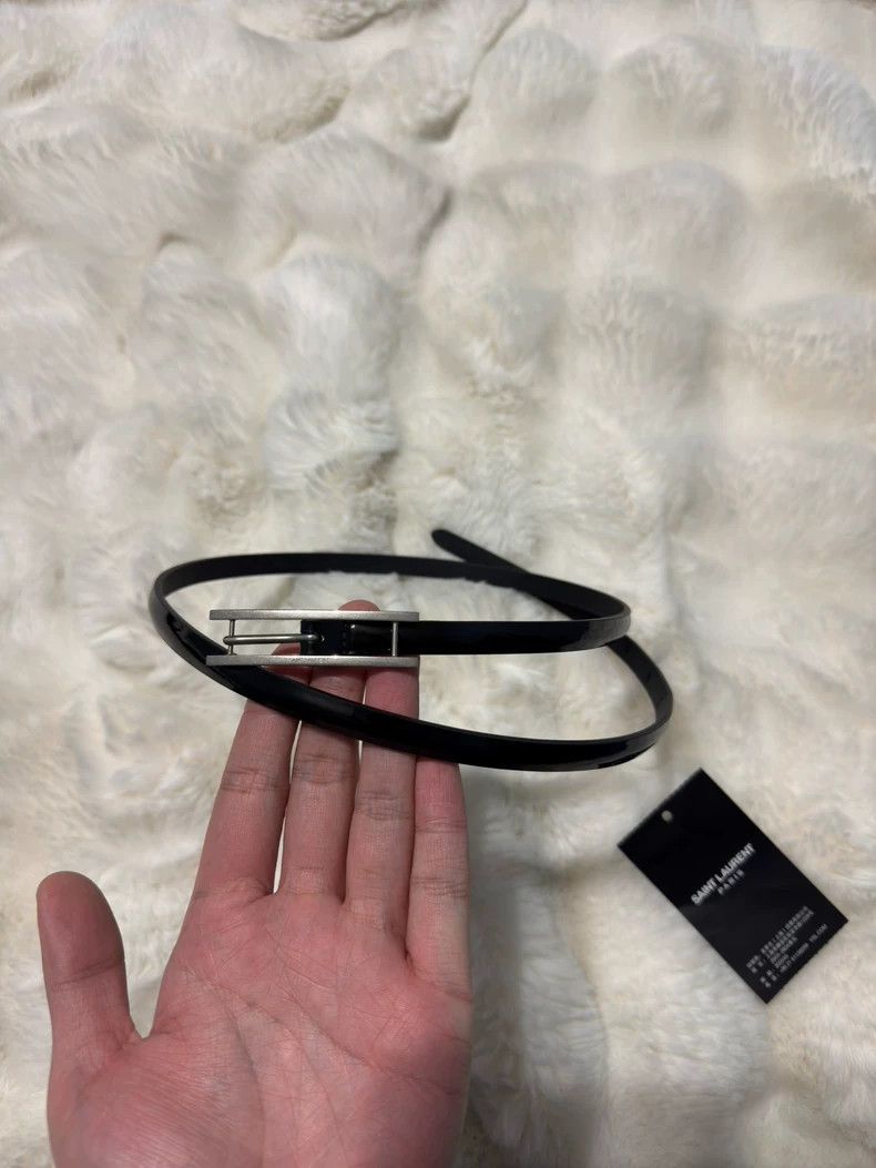 Yves Saint Laurent Saint Laruent Patent leather belt 2502-Nextarrow Size ONE SIZE - 1 Thumbnail