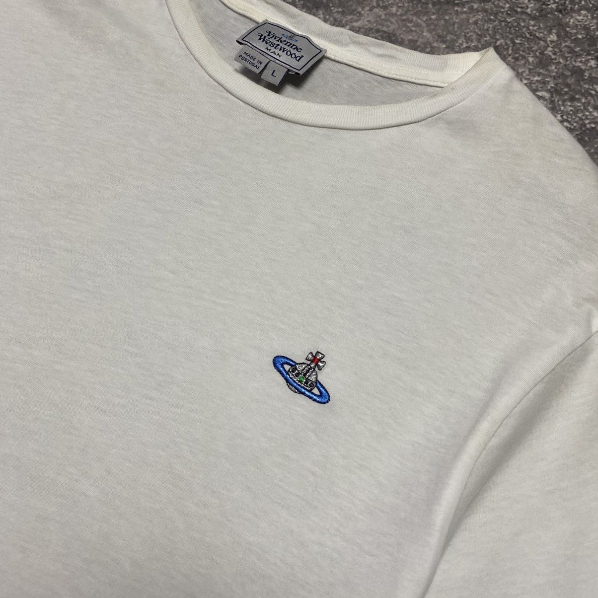 Vivienne Westwood Luxury Vivienne Westwood small logo basic designer tee sizeL Size US L / EU 52-54 / 3 - 3 Thumbnail