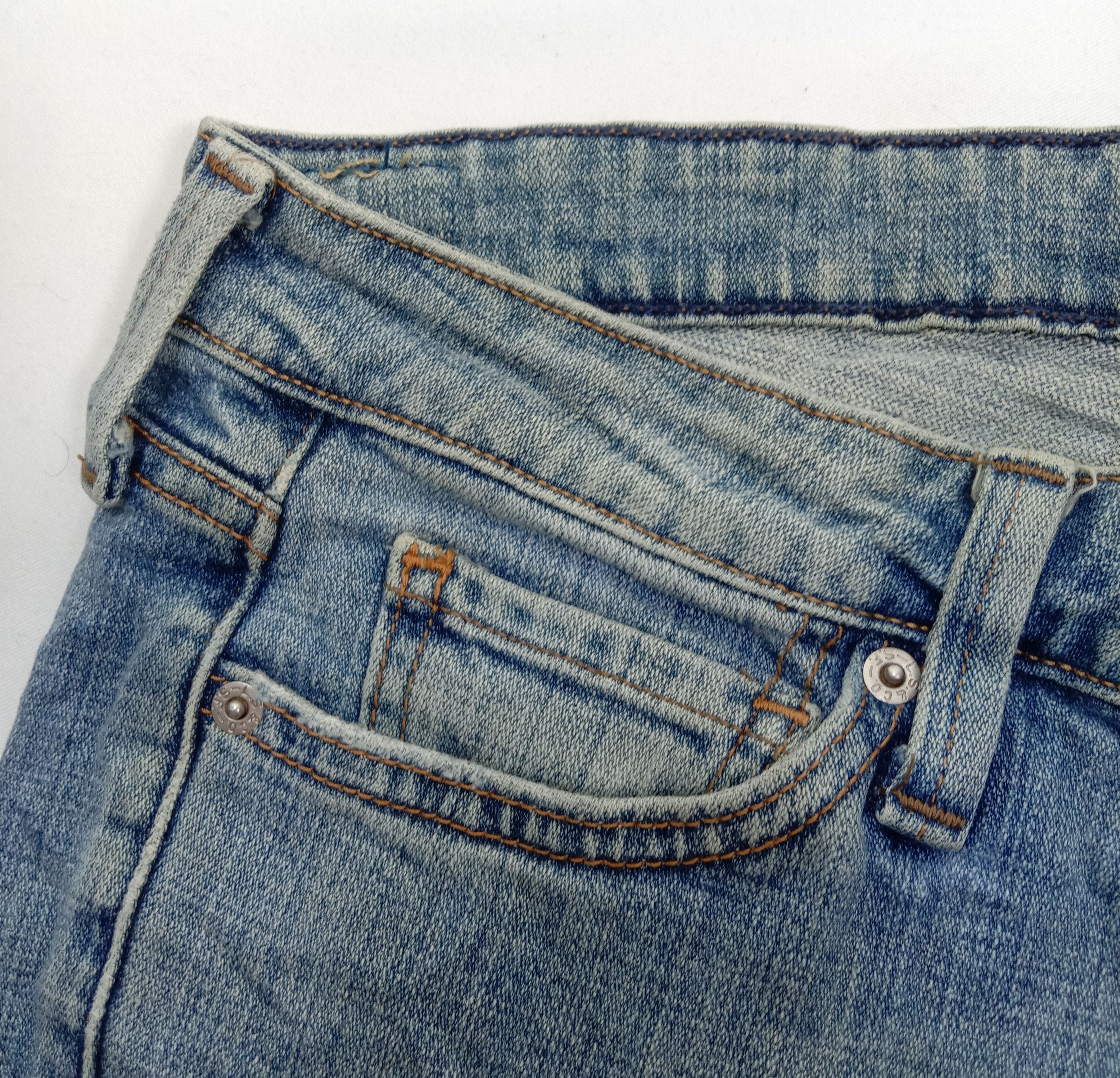 Levi's Vintage Levi's 545 Flare Jeans Light Wash Denim Size US 33 - 12 Thumbnail