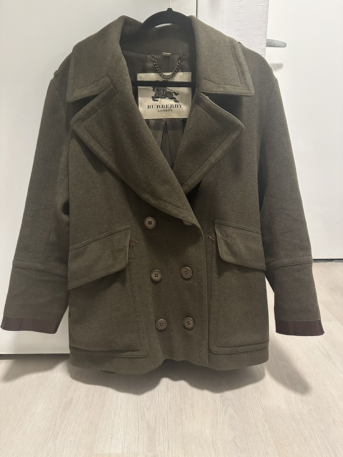 Burberry Authentic Wool Burberry Olive Green Peacoat Size US S / EU 44-46 / 1 - 1 Thumbnail