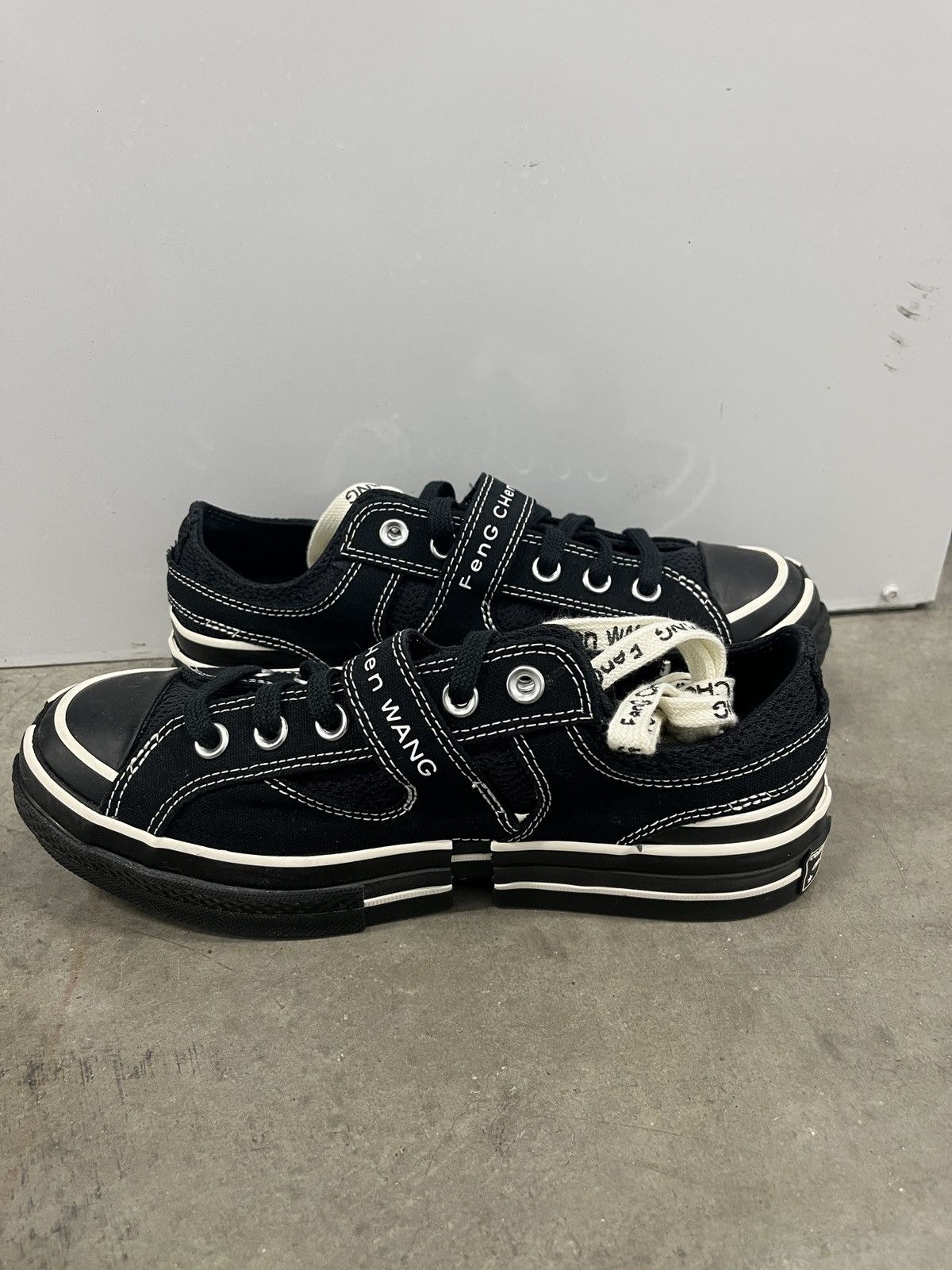 Converse × Feng Chen Wang Converse Feng Chen Wang x Chuck 70 2-in-1 Low Sneaker Size US 6 / EU 39 - 8 Thumbnail