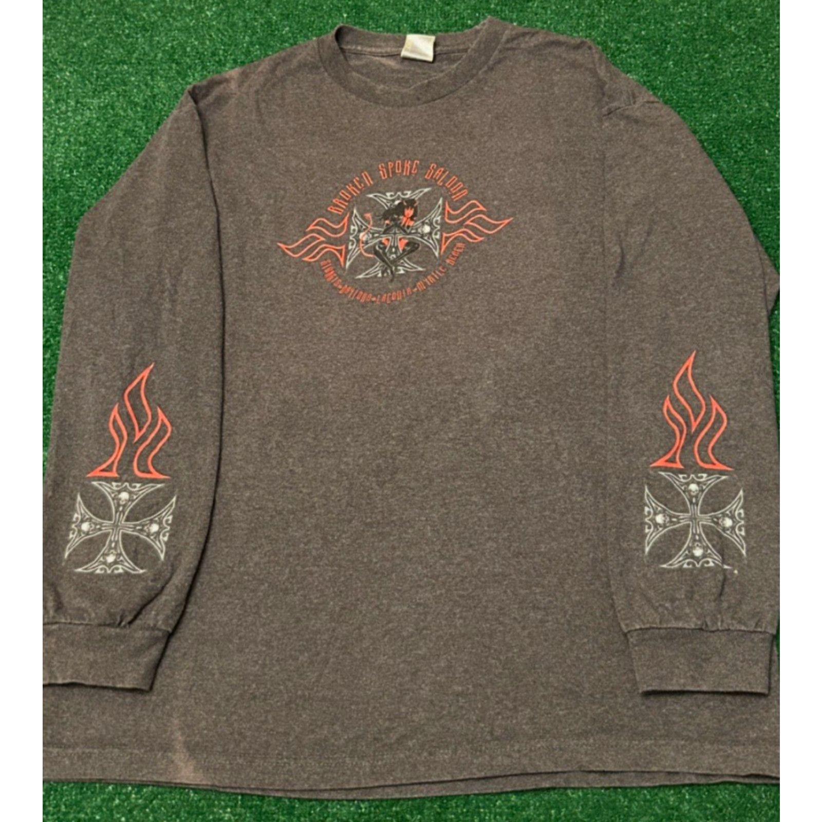 Vintage VINTAGE Broken Spoke Saloon Chrome Skull Cross Flames Biker Long Sleeve Shirt XL Mens Gray Size US XL / EU 56 / 4 - 2 Thumbnail