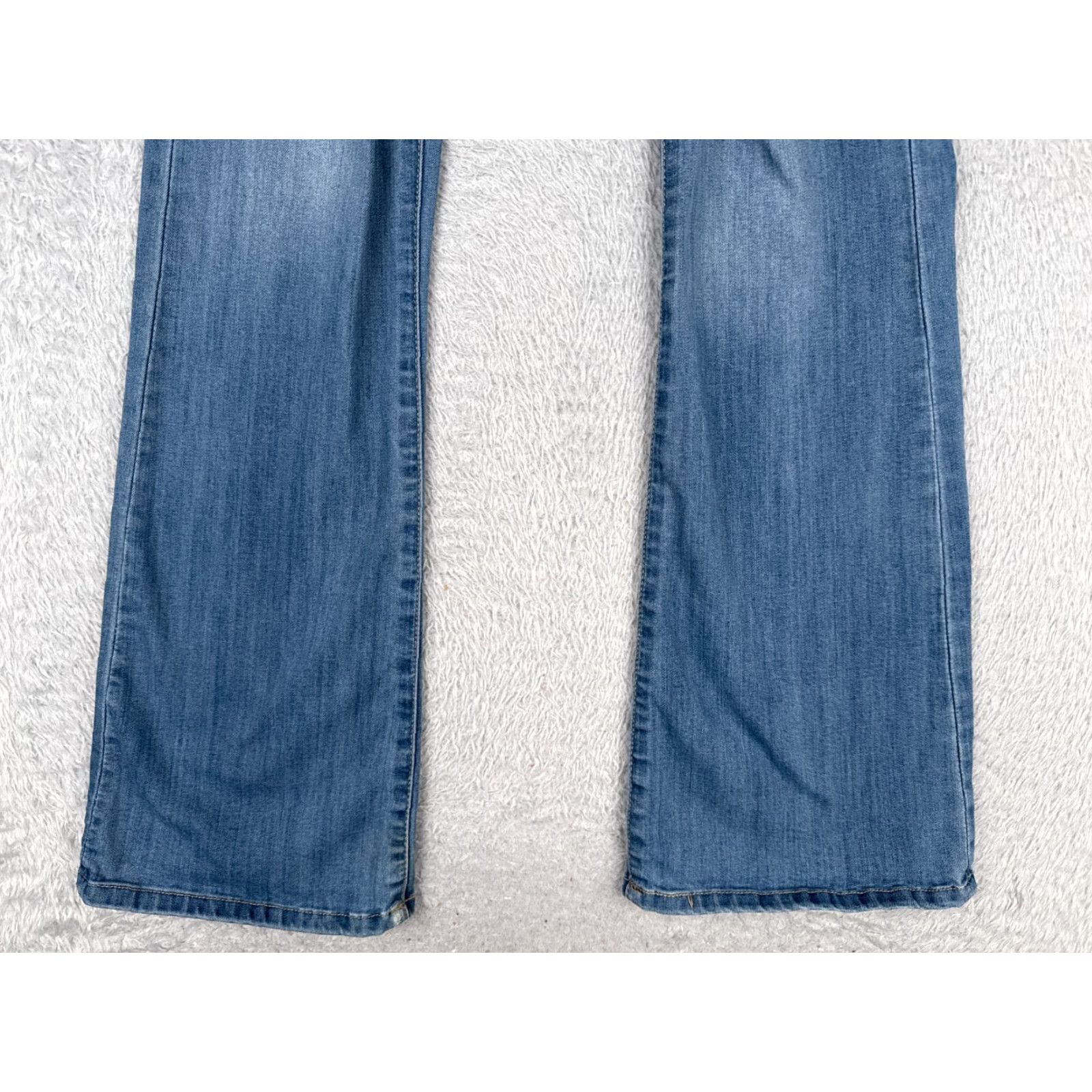 Fashion Nova Fashion Nova Jeans Juniors 7 Blue Denim Distressed Flared Cotton Blend 28x33 Size 28" / US 6 / IT 42 - 2 Thumbnail