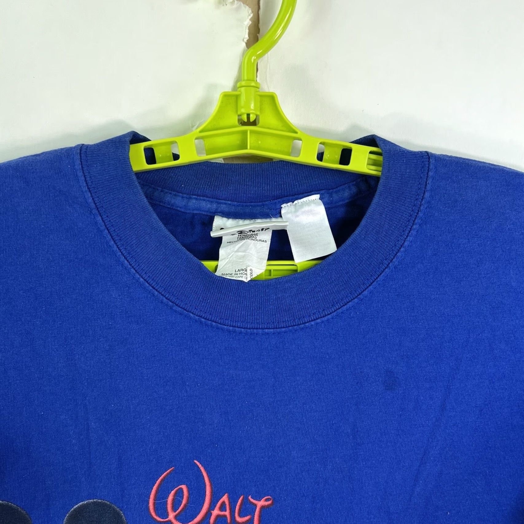 Disney VINTAGE Walt Disney World T-Shirt Blue Graphic Print Mickey Pooh Eeyore Stitch 90s USA Mens L Size US L / EU 52-54 / 3 - 3 Thumbnail