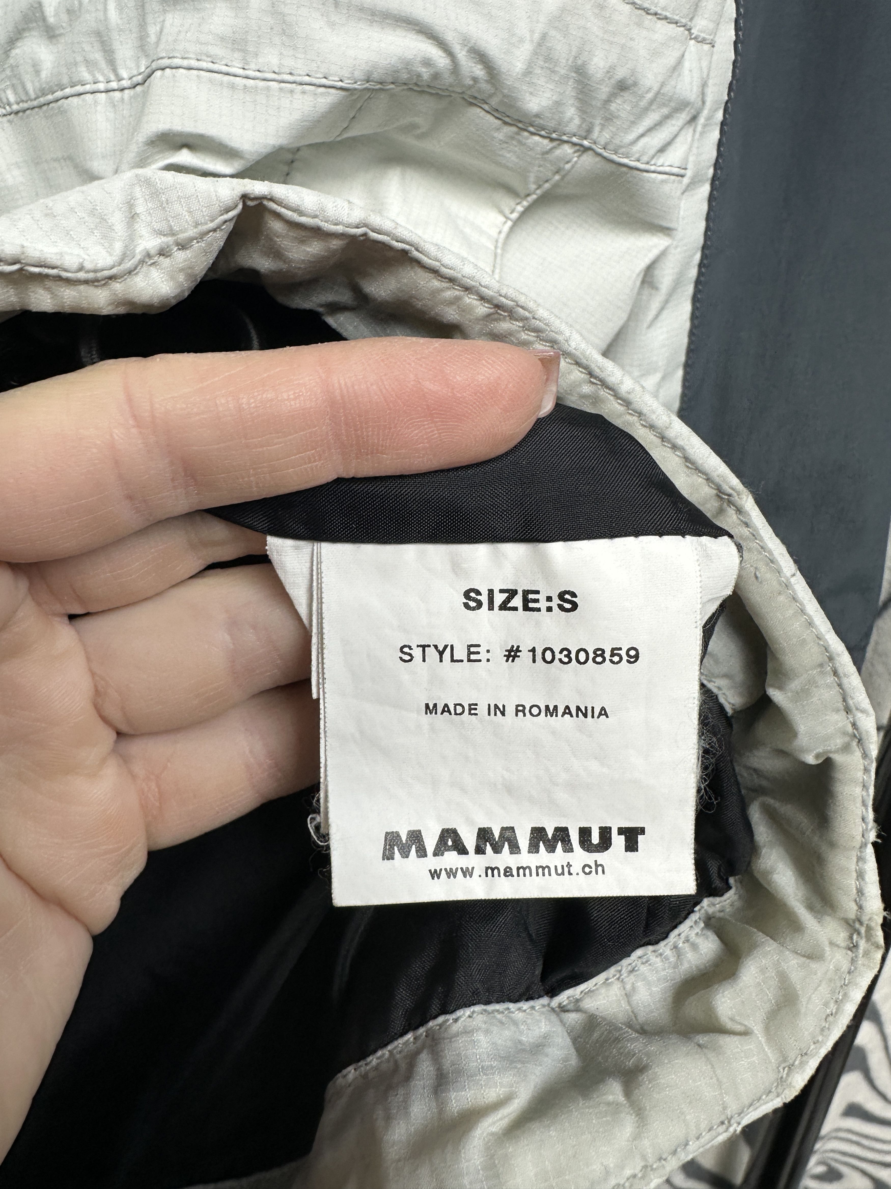 Mammut Mammut Vintage Womens Windbreaker Jacket Size US S / EU 44-46 / 1 - 8 Thumbnail