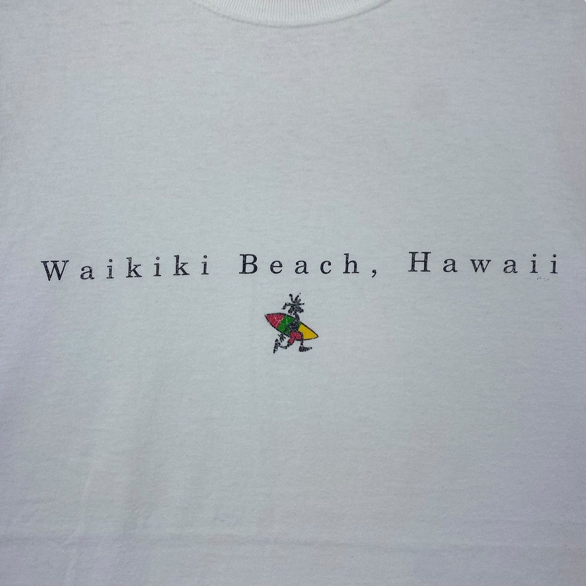 Fruit Of The Loom Vintage Waikiki Beach Hawaii Tee Shirt Rasta Style Surfing Size US M / EU 48-50 / 2 - 3 Thumbnail