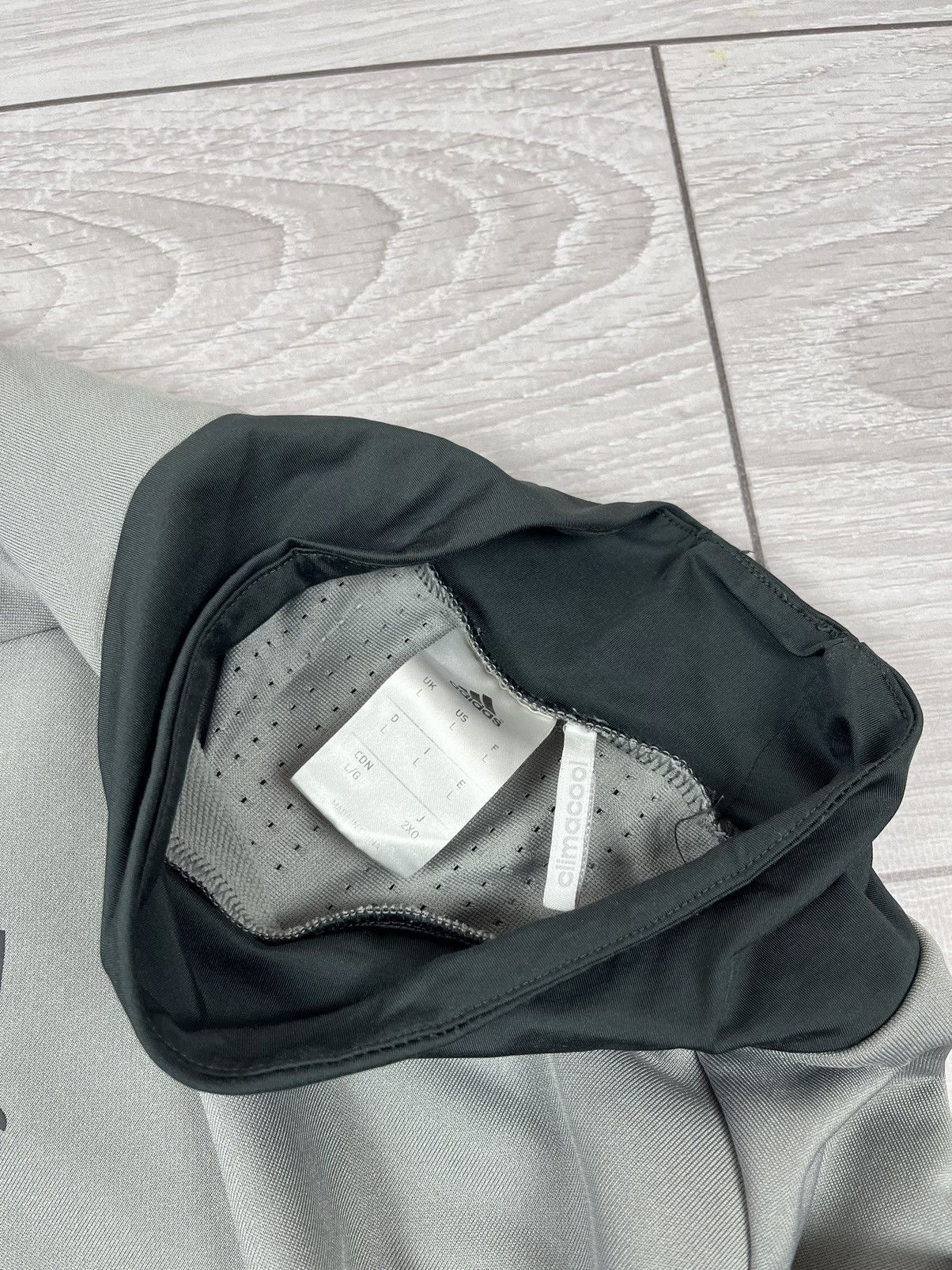 Adidas Adidas Juventus 2016 Training Grey Sweatshirt Jersey Size US L / EU 52-54 / 3 - 10 Thumbnail