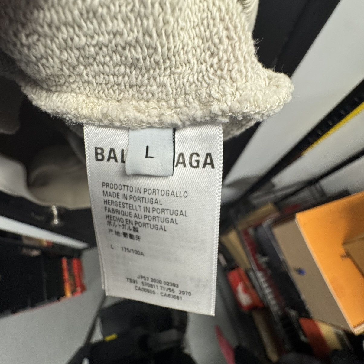 Balenciaga Balenciaga Logo Oversized Hoodie Beige Size US L / EU 52-54 / 3 - 4 Thumbnail