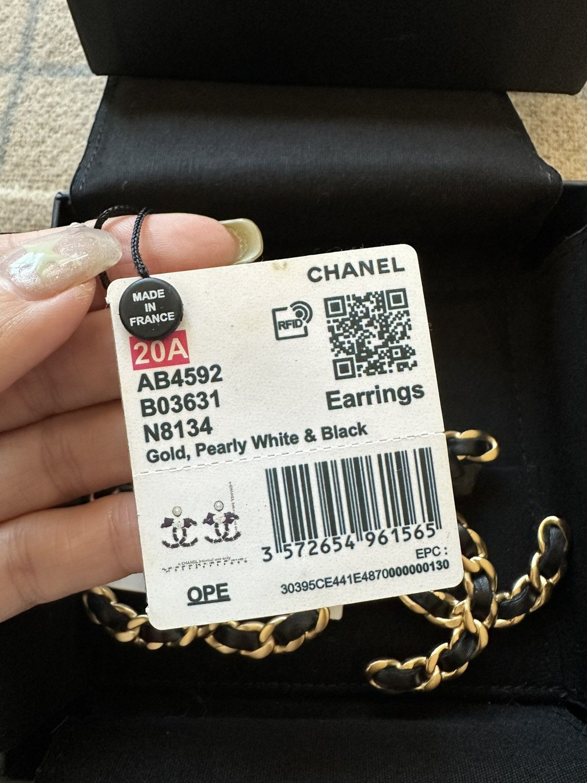 Chanel Chanel 20A Camellia Double C earrings Size ONE SIZE - 4 Thumbnail