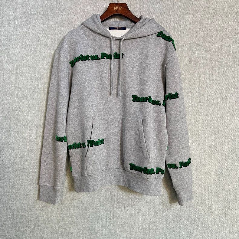 Louis Vuitton Louis Vuitton Grey Flocked Barrage tourist Letter Hoodie 25 Size US S / EU 44-46 / 1 - 1 Thumbnail