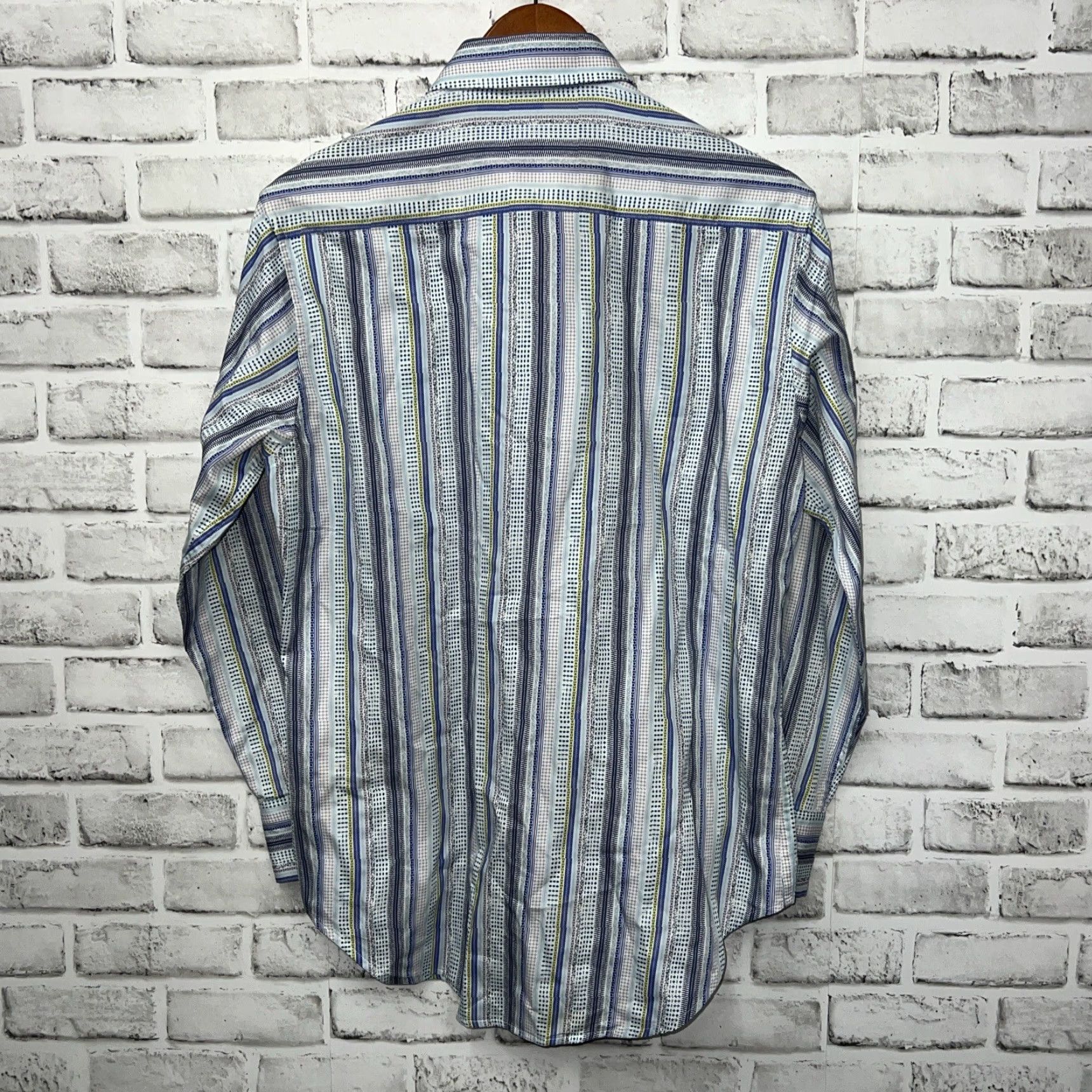 Robert Graham Robert Graham Blue Striped Button-Up Shirt Mens Size S Size US S / EU 44-46 / 1 - 4 Thumbnail