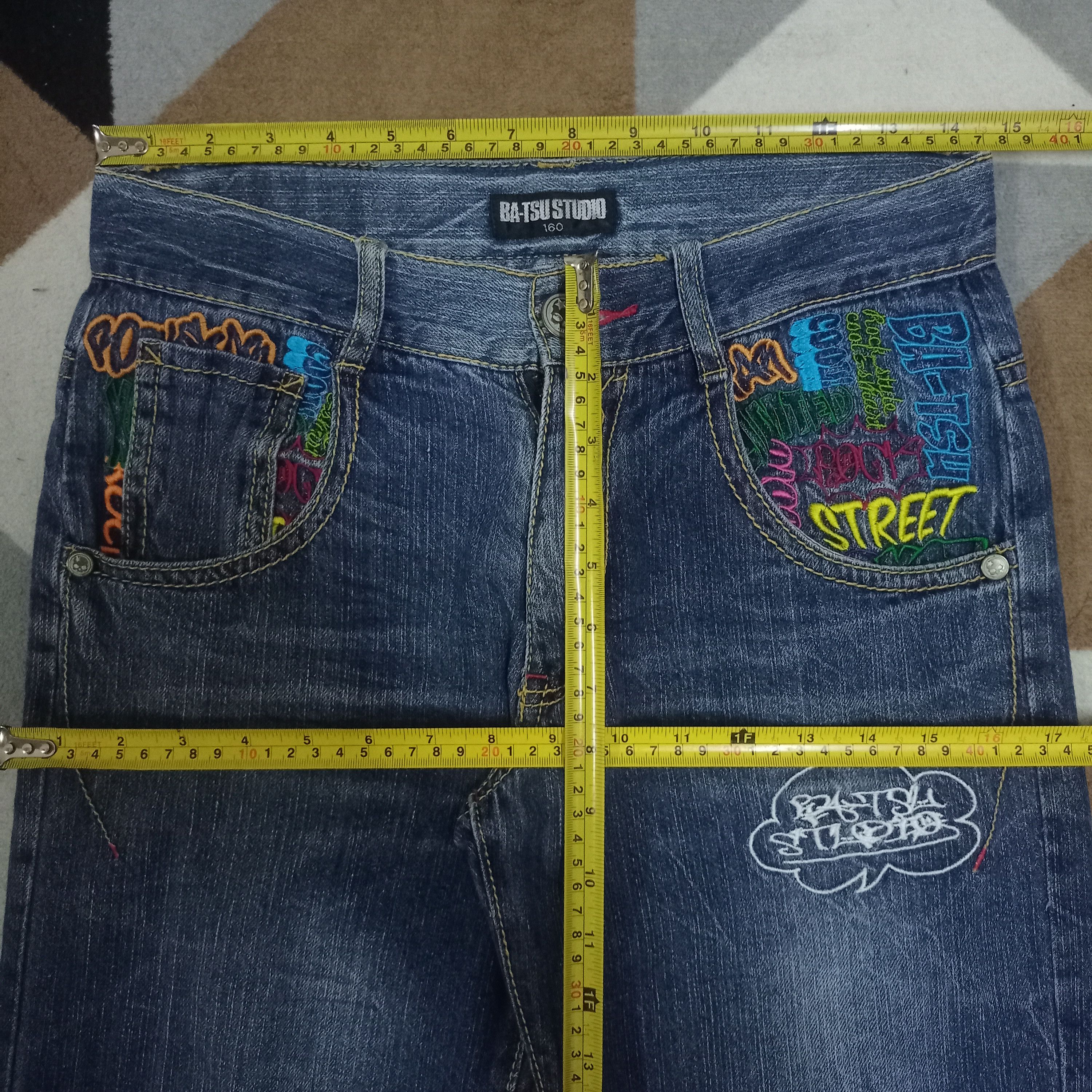Japanese Brand Vintage Japanese Brand Blue Wash Skulls Graffiti Loose Jeans Size US 29 - 7 Thumbnail