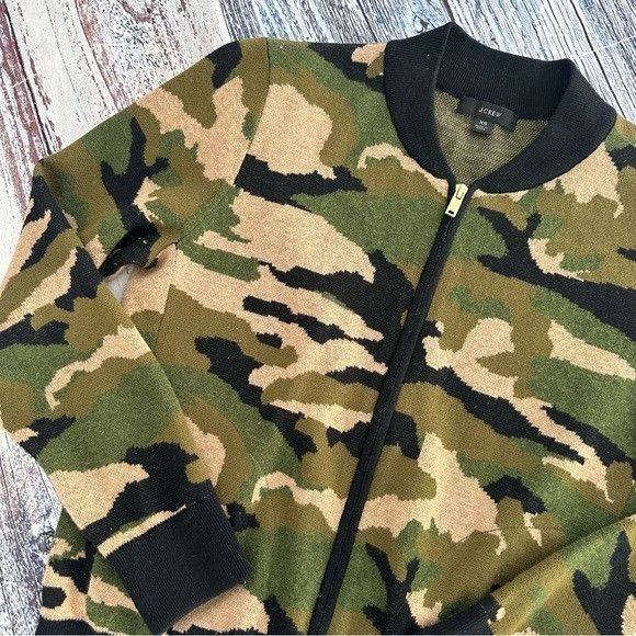 J.Crew J. Crew Camouflage Bomber Knit Merino Wool Blend Jacket Size XS / US 0-2 / IT 36-38 - 3 Thumbnail