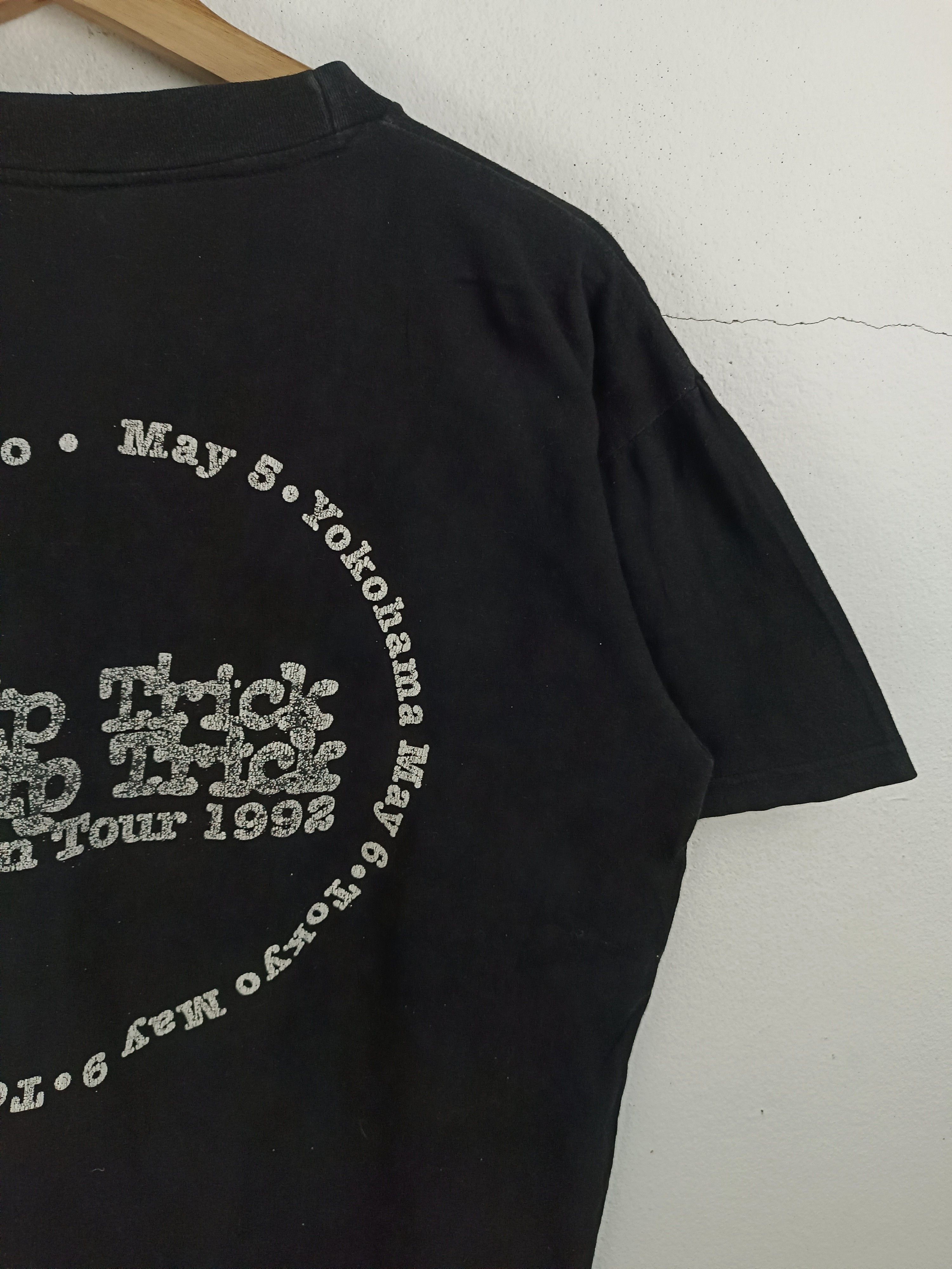Band Tees VINTAGE 90'S CHEAP TRICK TOKYO JAPAN TOUR def poison acdc Size US M / EU 48-50 / 2 - 7 Thumbnail