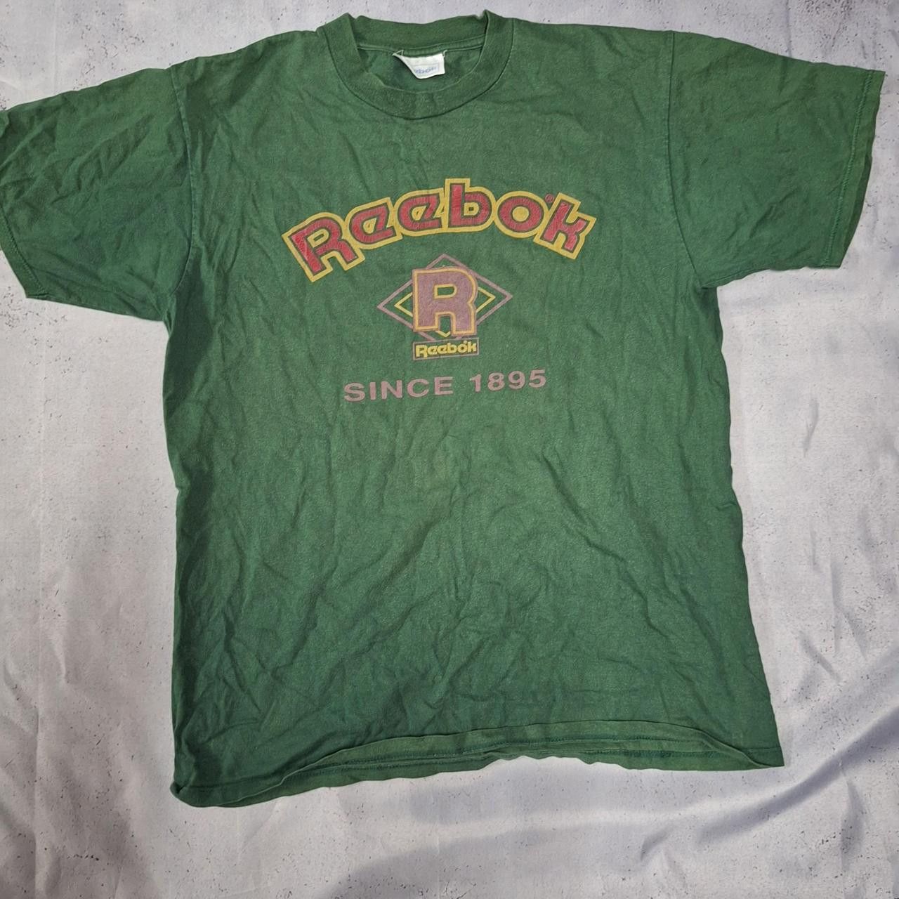 Reebok Green Reebok vintage t-shirt streetwear Size US L / EU 52-54 / 3 - 1 Thumbnail
