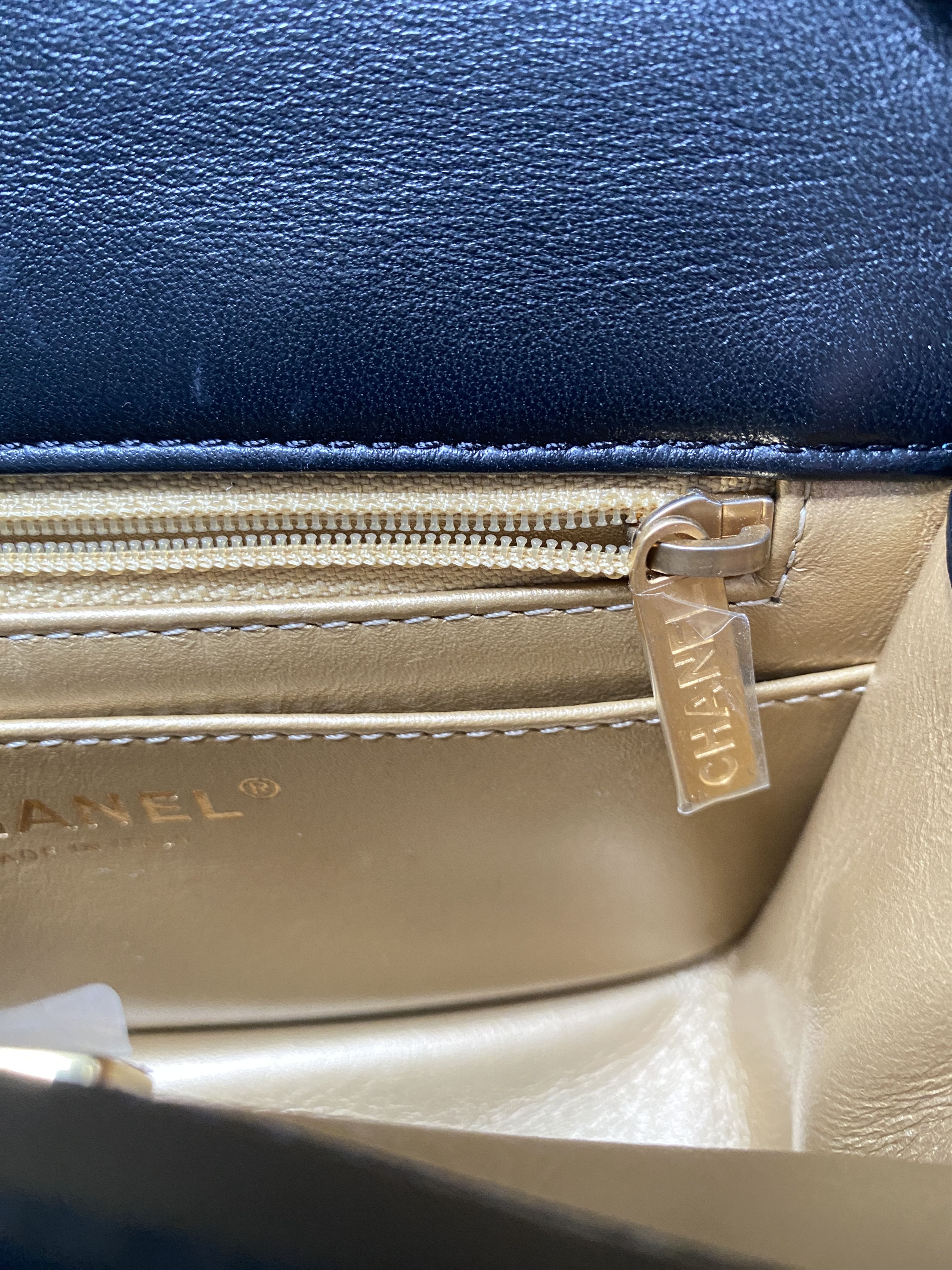 Chanel CHANEL Black Mini Square Pearl Crush Gold Ball Flap Bag Size ONE SIZE - 11 Thumbnail