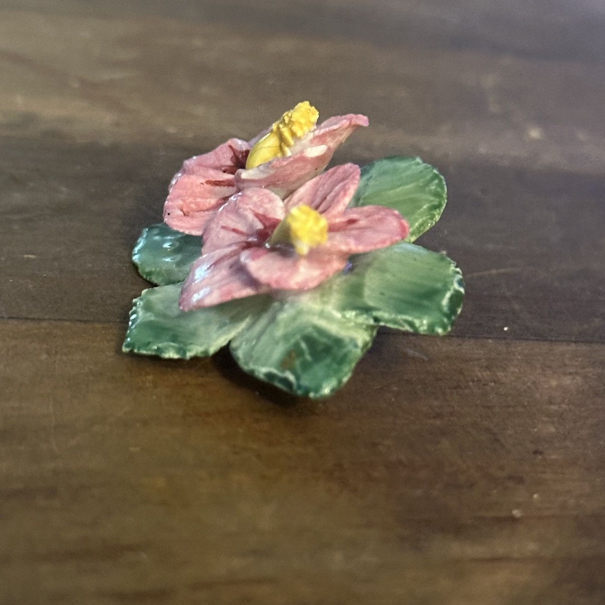 Vintage Vintage Artone bone china hibiscus flower brooch Size ONE SIZE - 5 Thumbnail