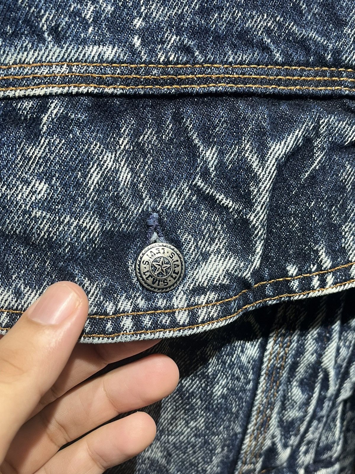Levi's × Levi's Vintage Clothing × Vintage Vintage 70s Levi’s denim buckle back jacket Size US L / EU 52-54 / 3 - 7 Thumbnail