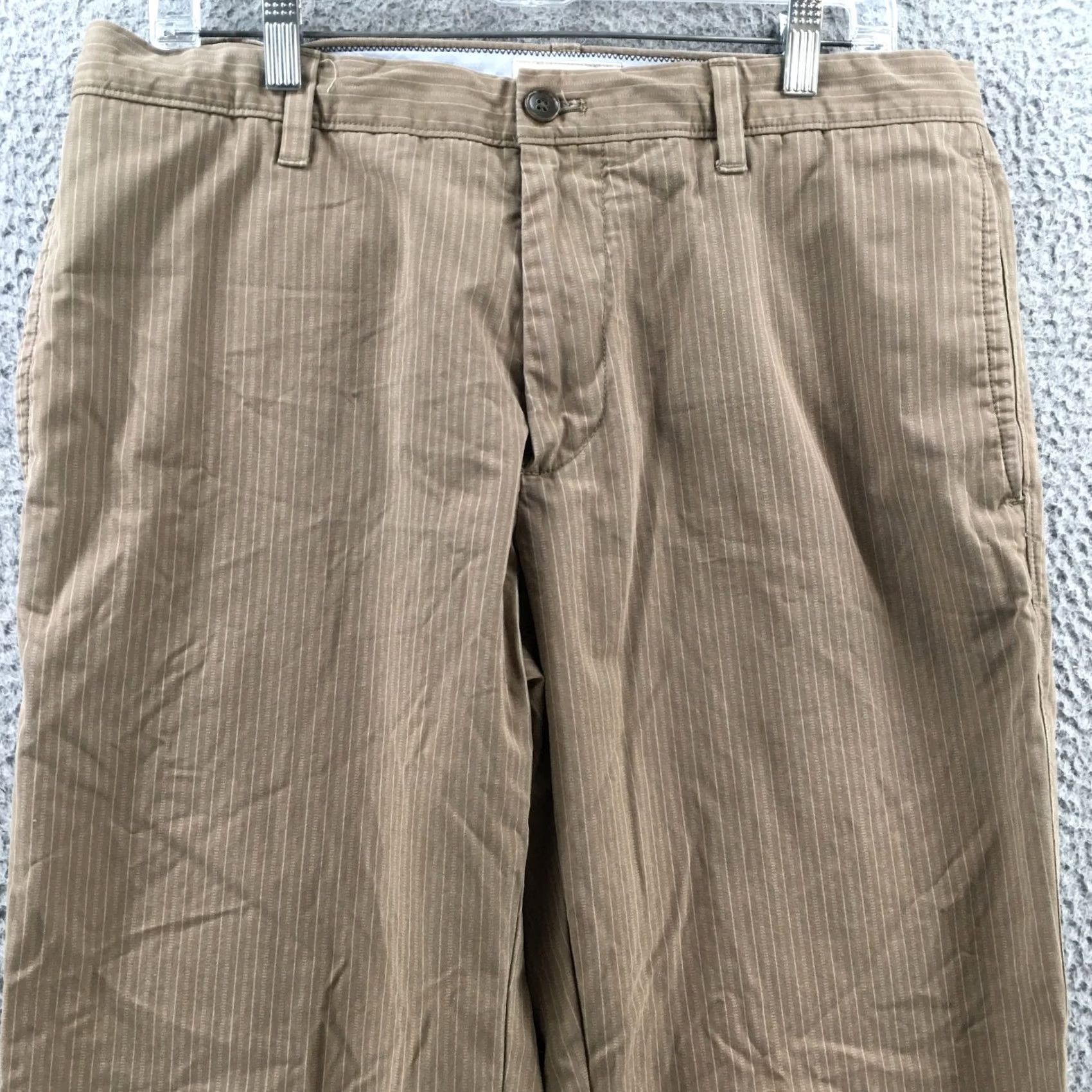 Banana Republic Banana Republic Chino Pants Mens 33 Beige Mid Rise Striped Zip Shirt/ Pants? Size US 33 - 2 Thumbnail