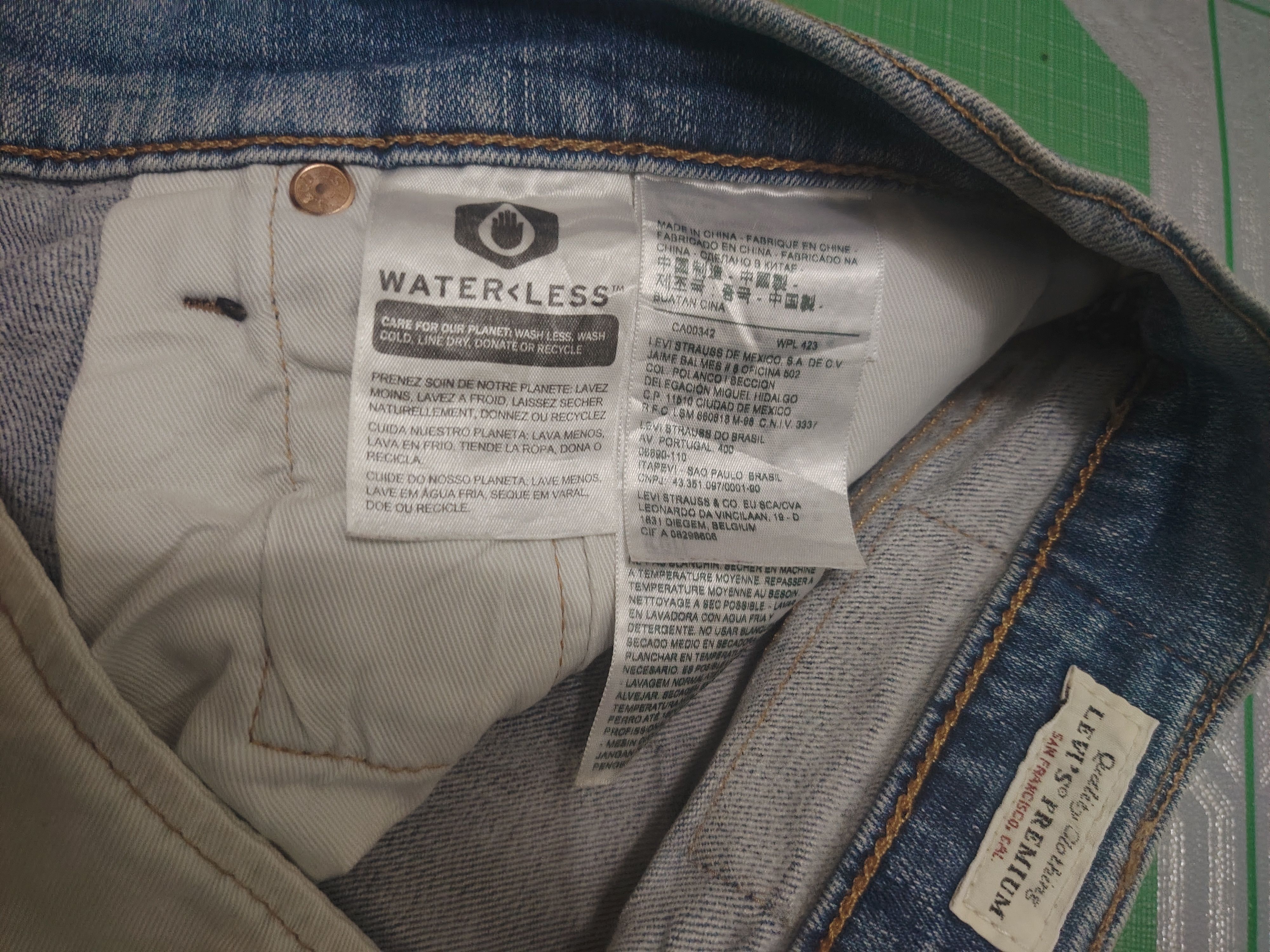 Levi's Distressed Thrashed Levi's 512 Big E Stretch Jeans Size US 34 / EU 50 - 9 Thumbnail