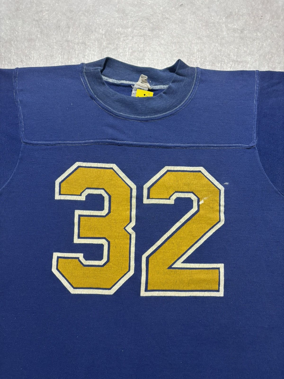 Vintage Vintage 32 Tshirt Size US S / EU 44-46 / 1 - 2 Thumbnail