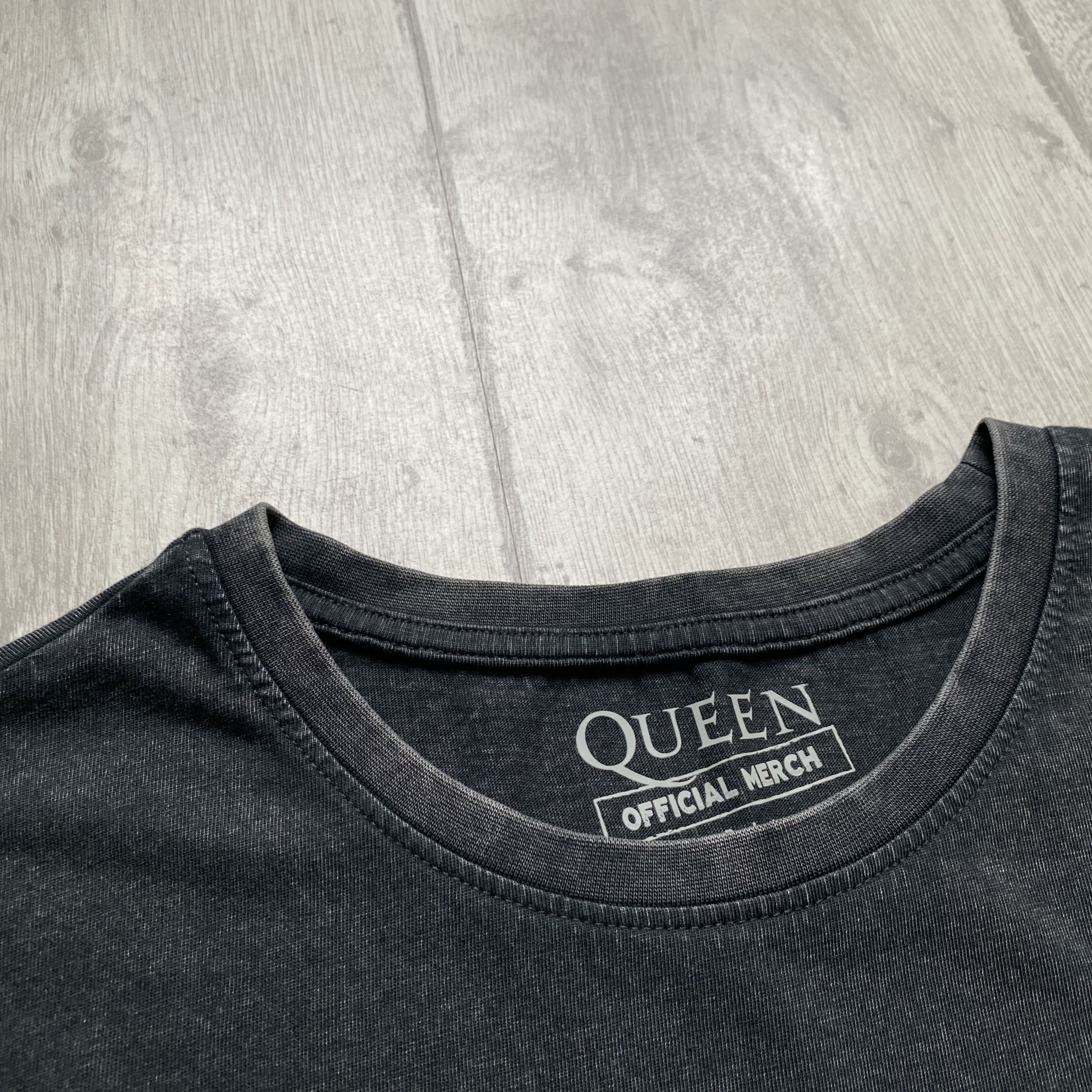 Band Tees 🎙️ Queen Band Tee We Will Rock You y2k Bohemian Rhapsody Size US M / EU 48-50 / 2 - 6 Thumbnail