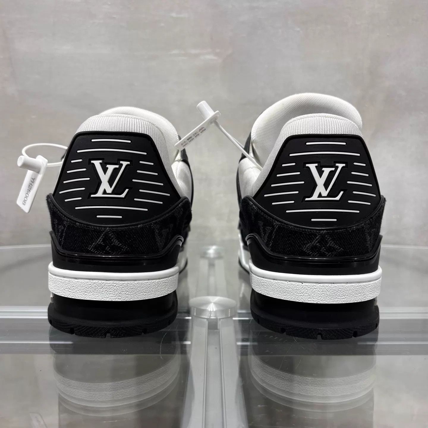 Louis Vuitton LV Trainer Black White Denim 44 UK10 New with Box Size US 11 / EU 44 - 6 Thumbnail