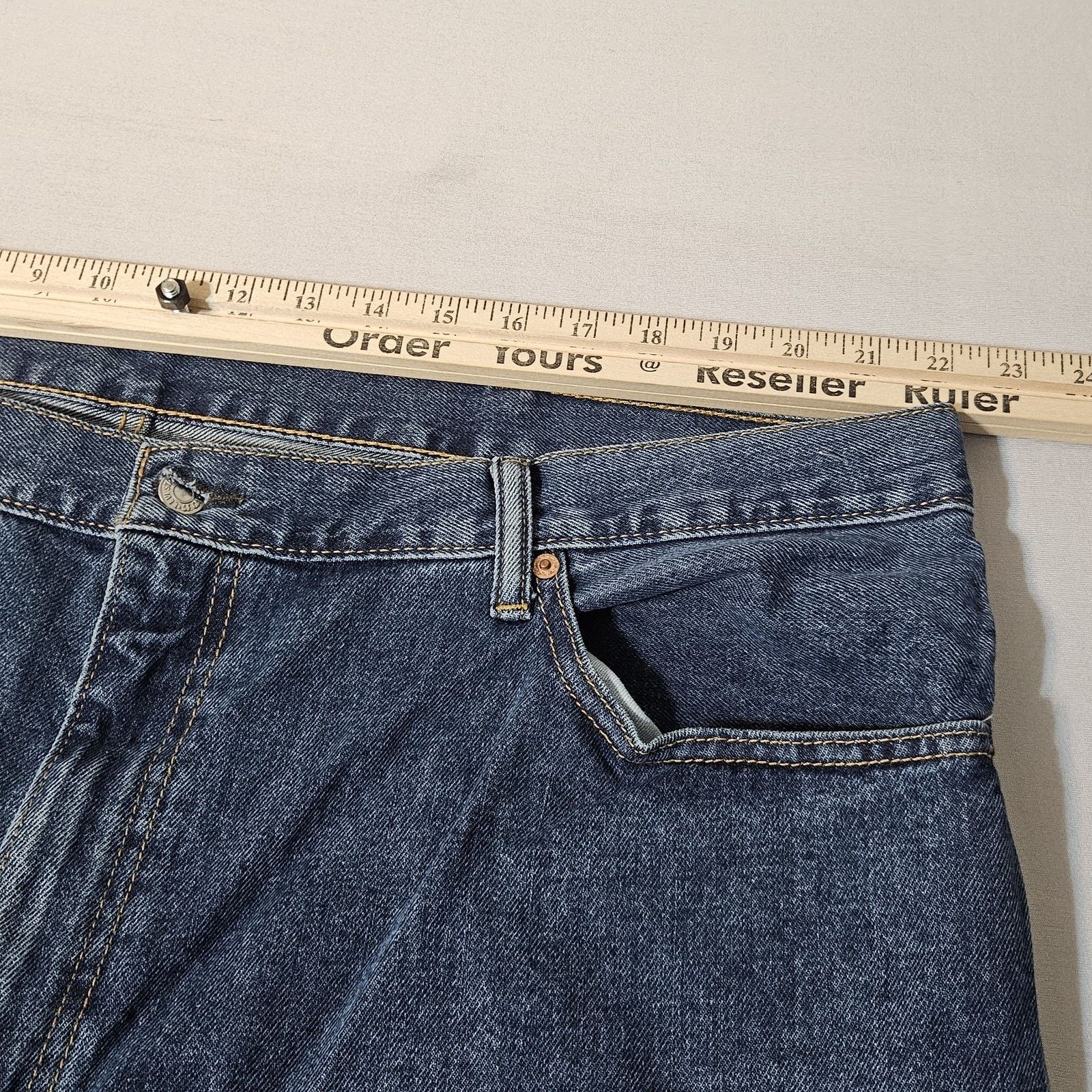Levi's Nwt Levi’s 560 44x34 Comfort Fit Tapered Leg Jeans BIG TALL Size US 44 / EU 60 - 4 Thumbnail