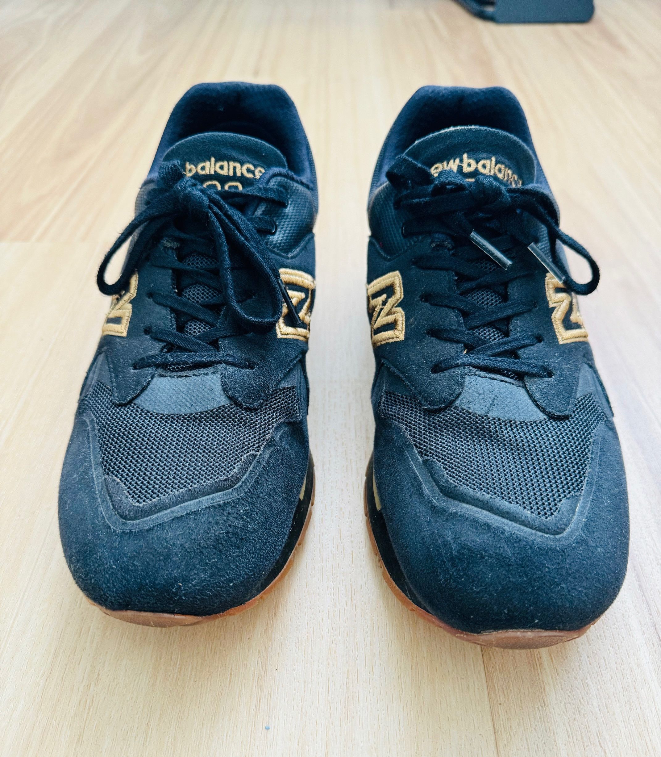 New Balance m1600 Elite Black Gold US10