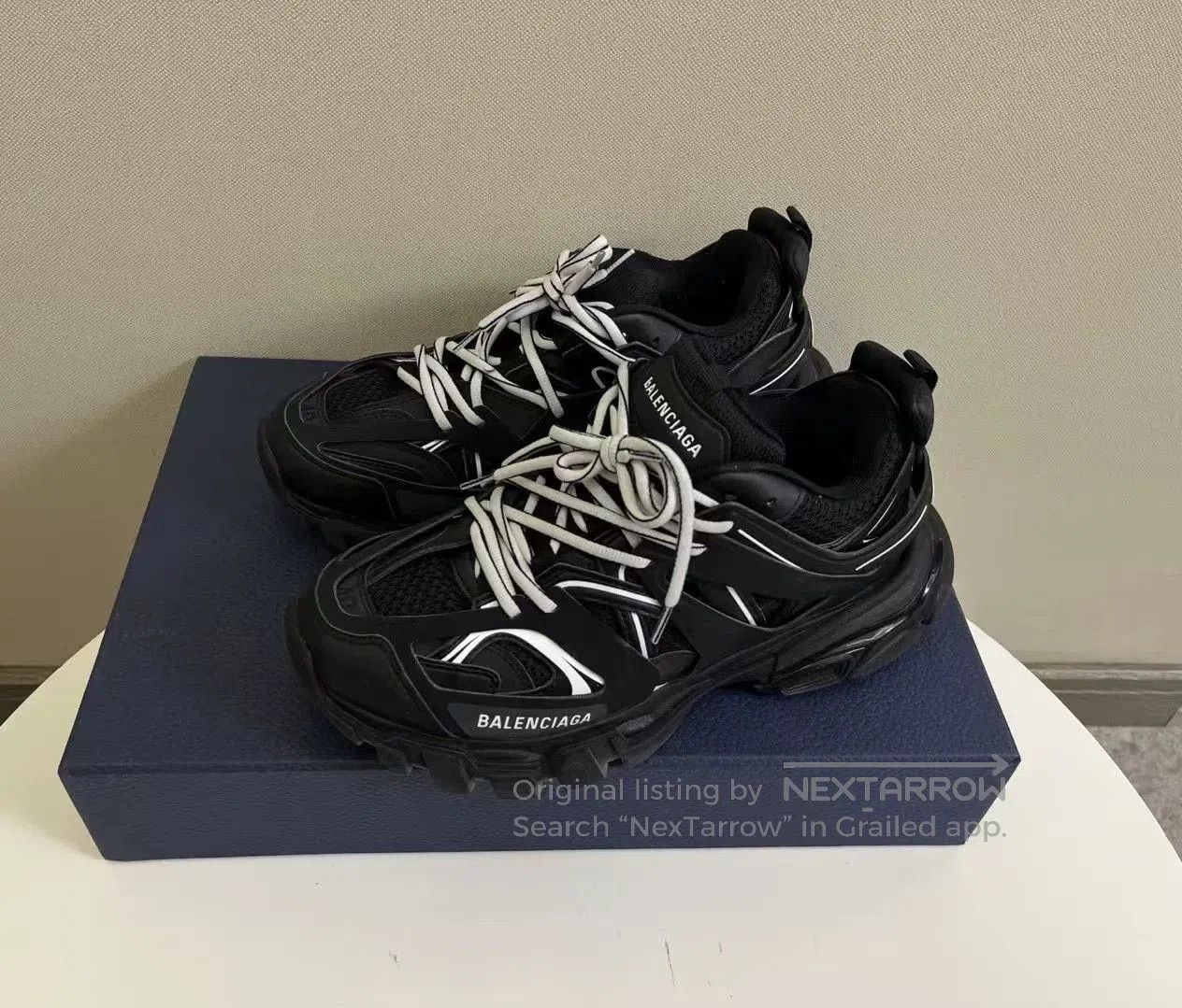 Gucci Gucci White Tiger Print Dad Shoes. Size US 8.5 / EU 41-42 - 1 Thumbnail