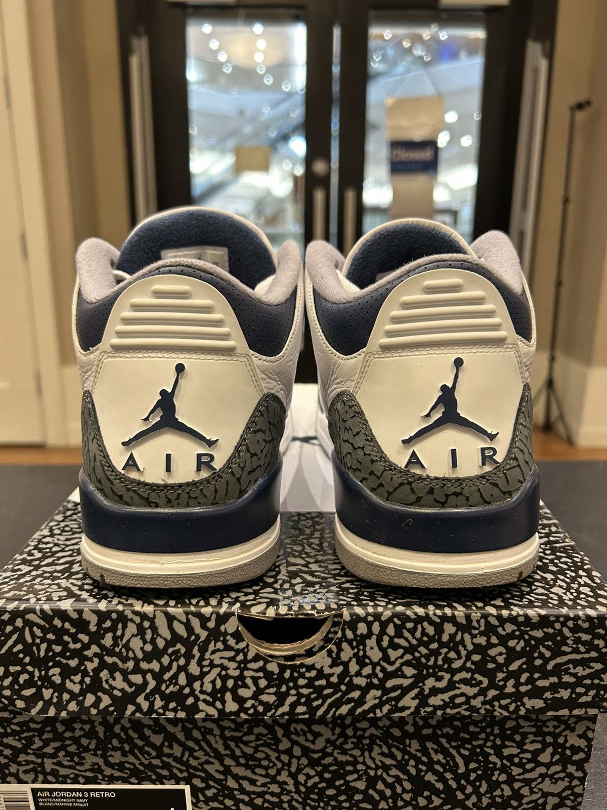 Jordan Brand Jordan 3 Retro ‘Midnight Navy’ Size US 10.5 / EU 43-44 - 3 Thumbnail