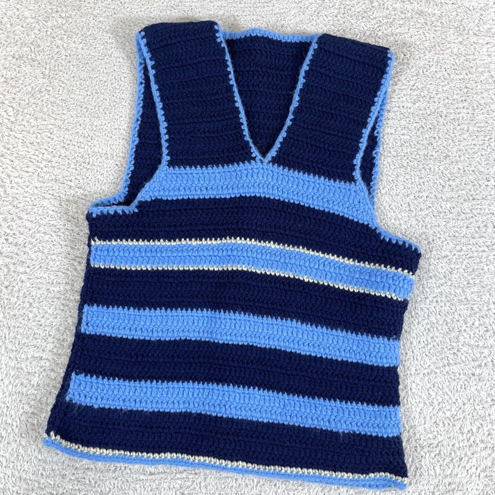 Vintage VINTAGE Hand Crocheted Tank Top Women's Small READ Blue Striped Boho Cropped Tank Size S / US 4 / IT 40 - 2 Thumbnail