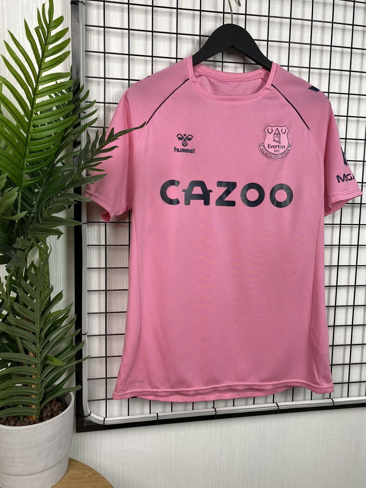 Other Everton soccer jersey 2020 2021 M pink Blokecore football Size US M / EU 48-50 / 2 - 1 Thumbnail