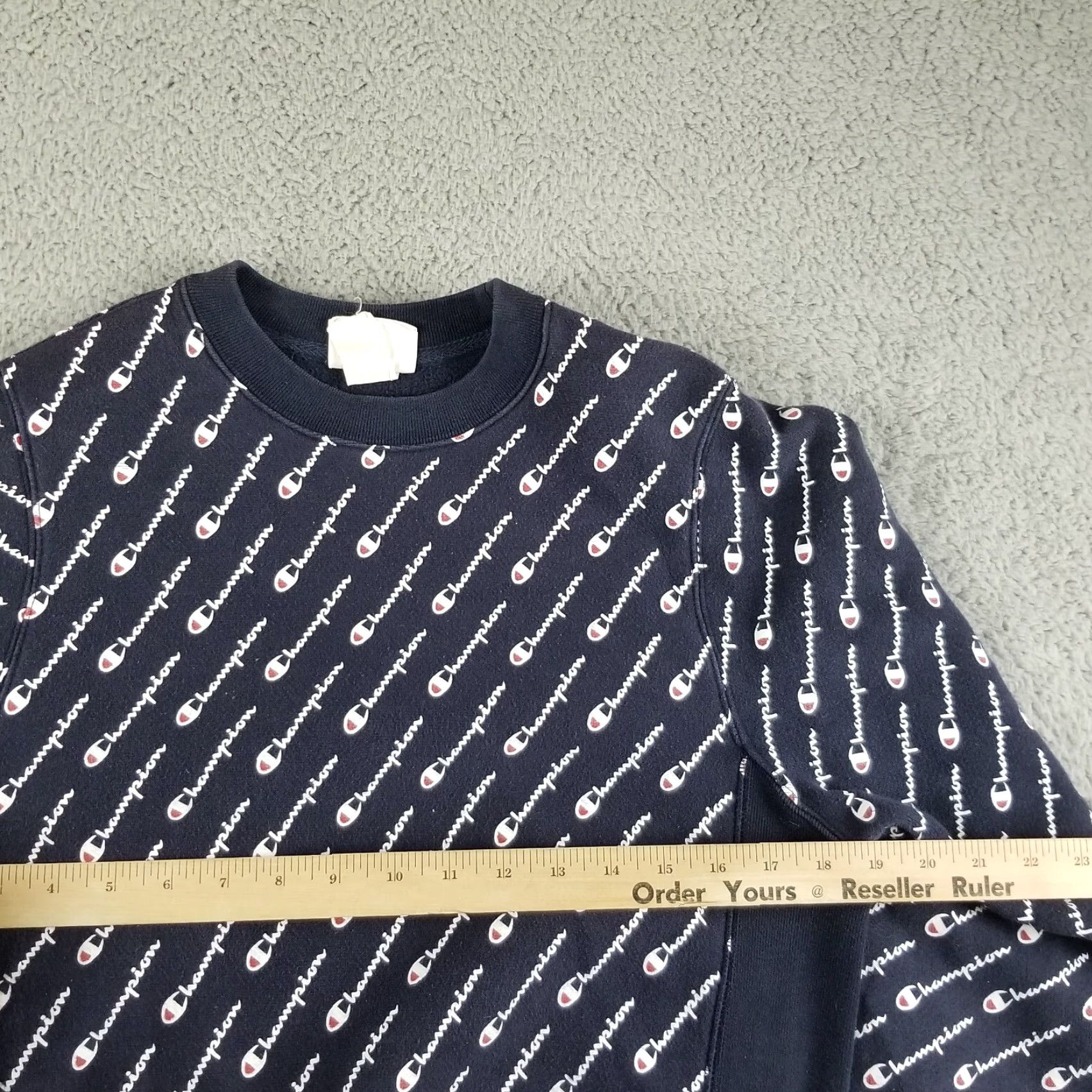Champion VINTAGE Champion Reverse Weave Sweatshirt Men’s Small Crewneck AOP Script Blue Adult Small Pullover Sweatshirt Logo 90s Mens Size US S / EU 44-46 / 1 - 4 Thumbnail