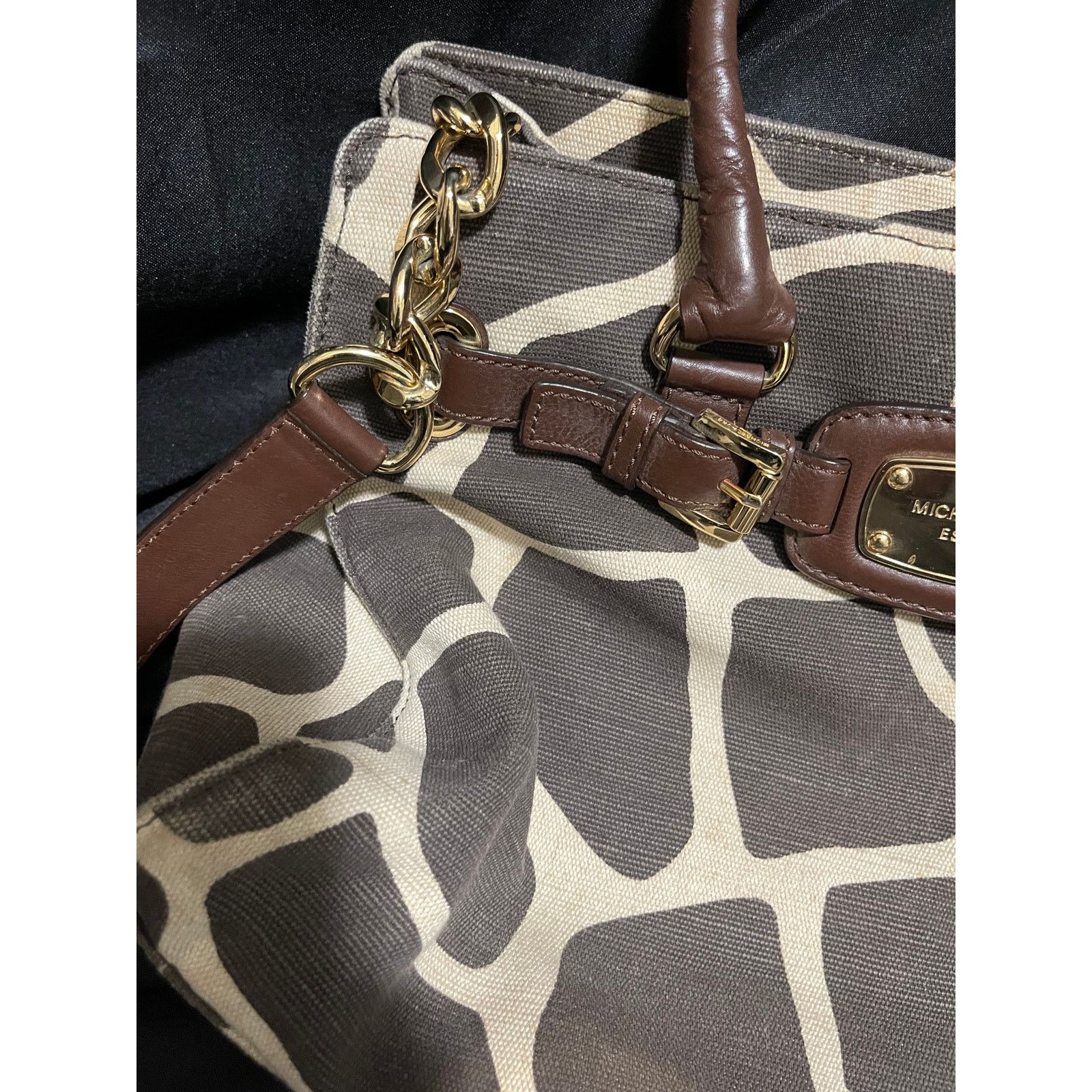 Michael Kors Hamilton Giraffe Print Shoulder Bag Purse