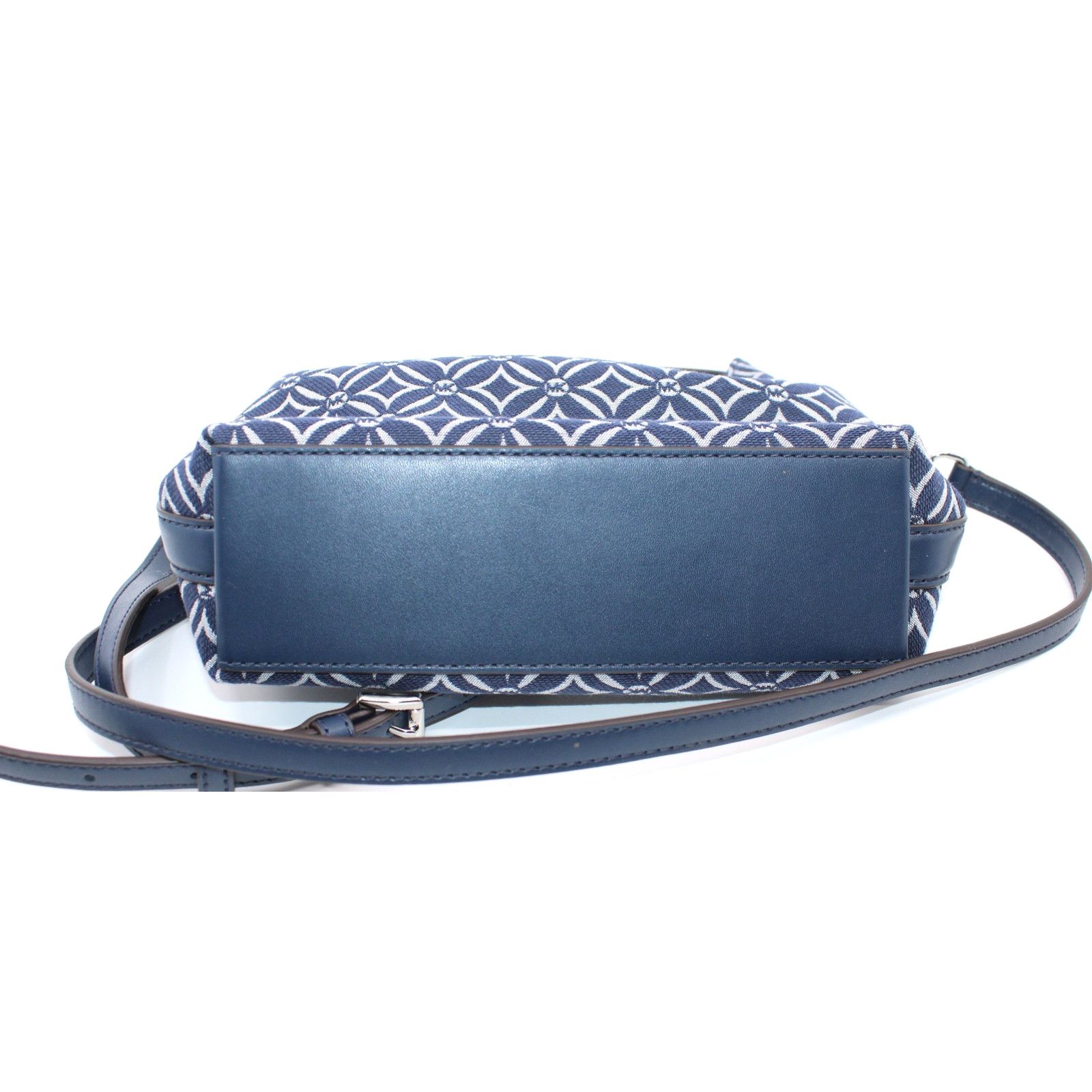 Michael Kors MICHAEL KORS Ember Small Jacquard Messenger Crossbody Bag Size ONE SIZE - 4 Thumbnail