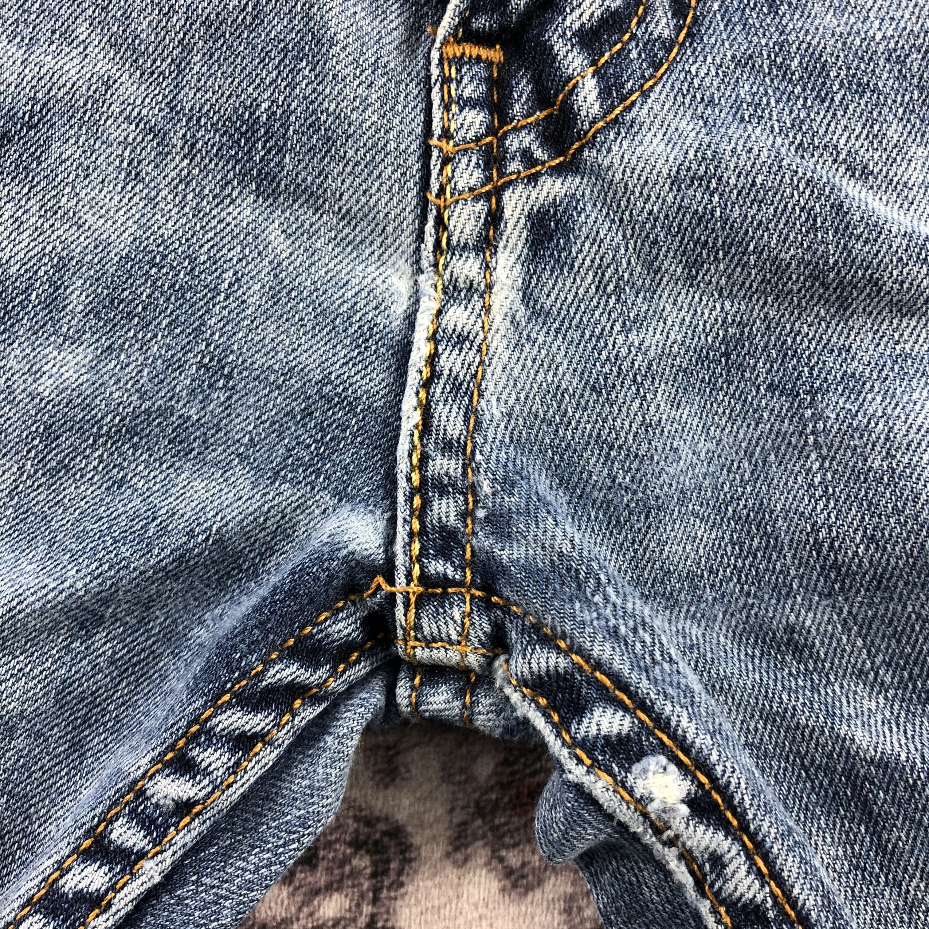 Levi's × Vintage Vintage Blue Wash Levis 513 Jeans-JM3152 Size US 33 - 9 Thumbnail
