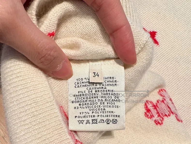Hermes Hermes White base red embroidered cashmere sweater Size XXS / US 00 / IT 34 - 6 Thumbnail