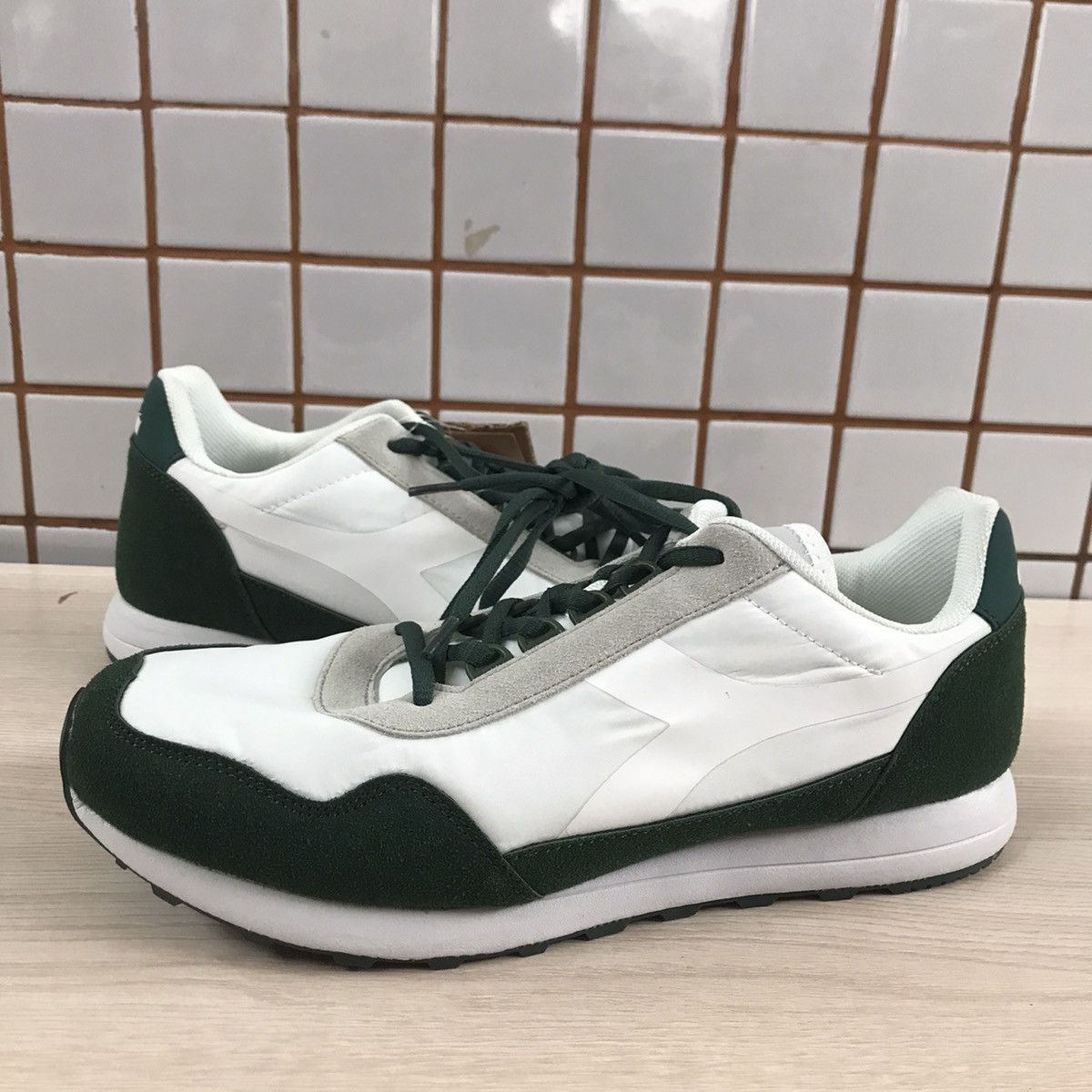 Diadora Diadora Fabien Casual Trainner Shoes Green Suede nylon new Size US 8 / EU 41 - 2 Thumbnail
