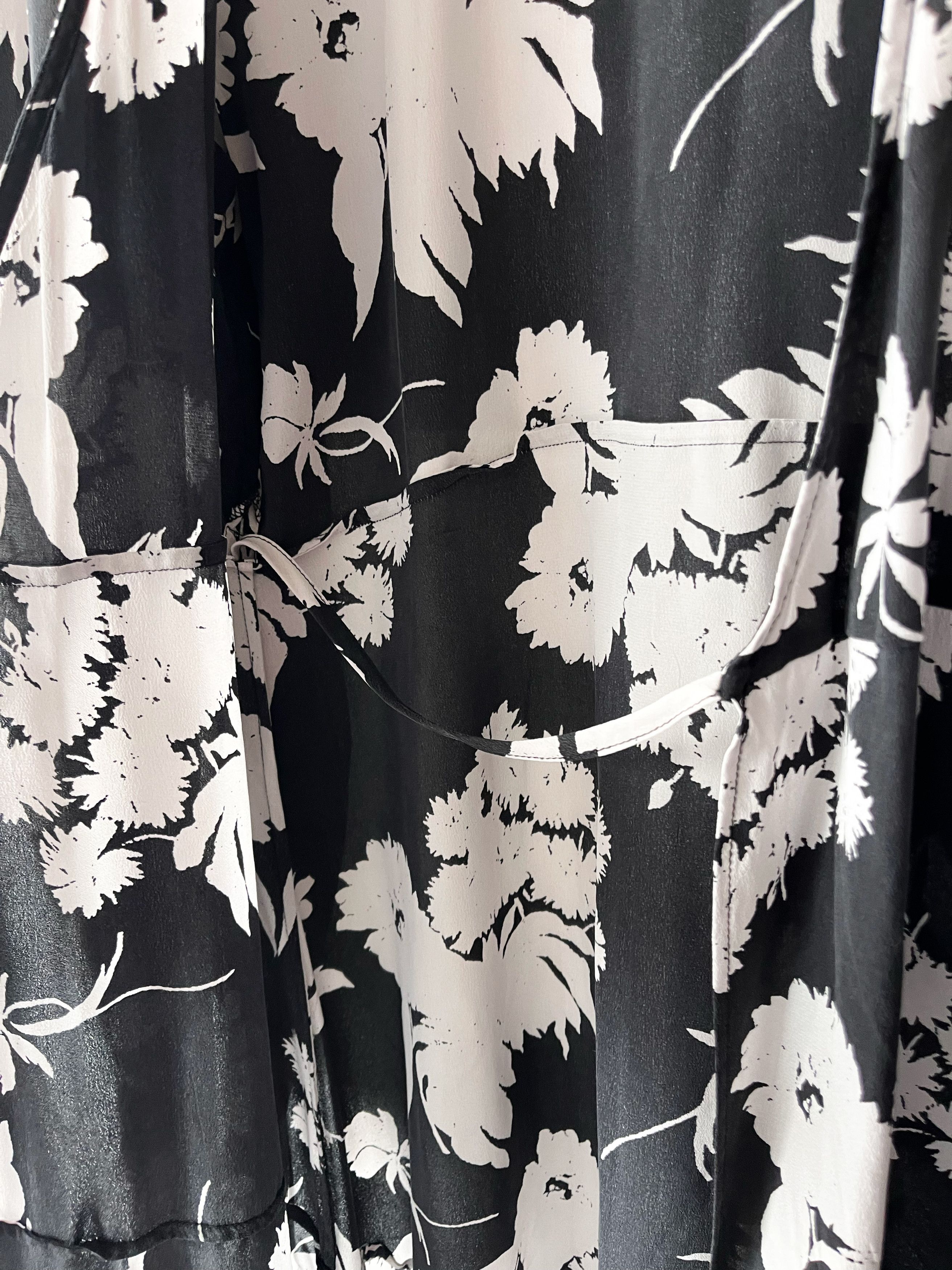 Ganni Ganni Kochhar Silk Floral Wrap Dress Size S / US 4 / IT 40 - 6 Thumbnail