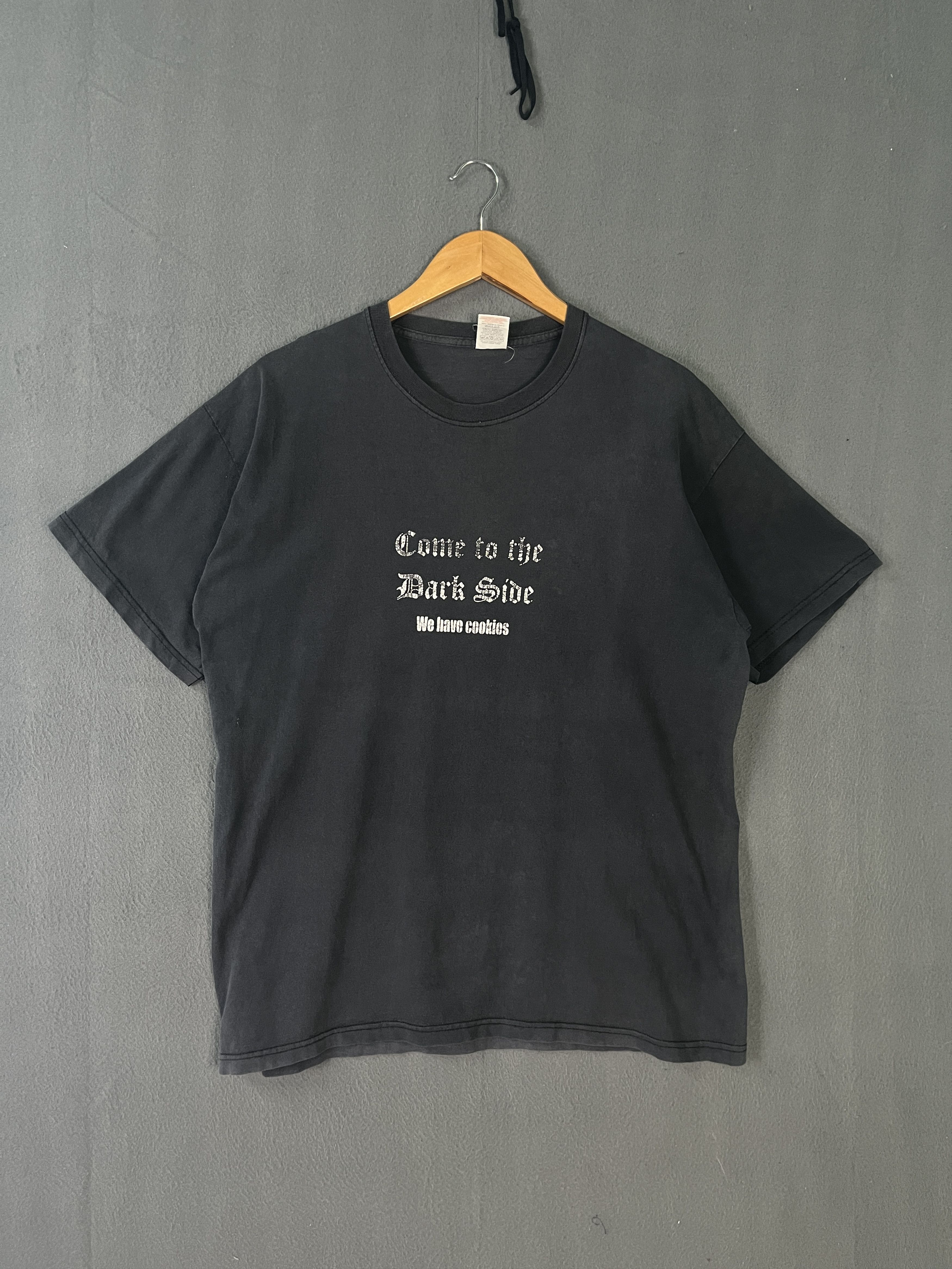 Vintage Y2K Come The Dark Side We Have Cookies Star Wars Size US L / EU 52-54 / 3 - 1 Thumbnail