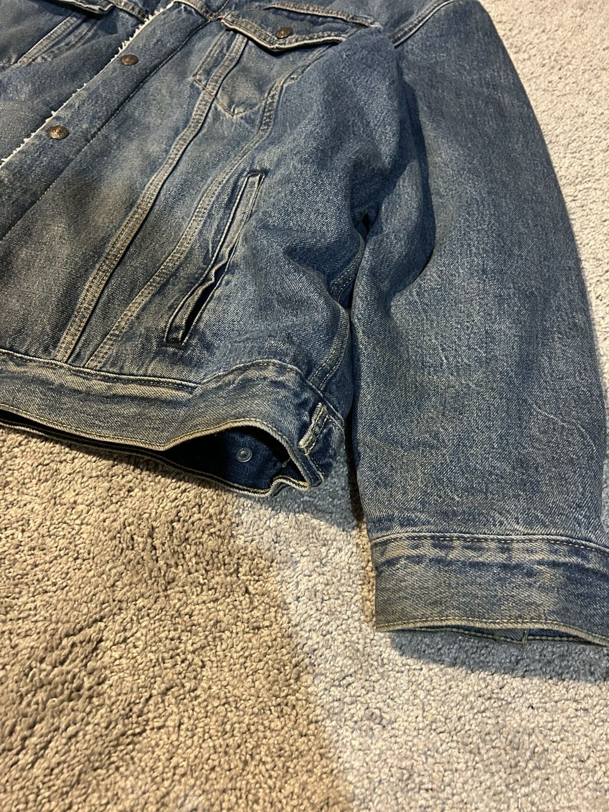 Levi's × Levi's Vintage Clothing × Vintage VTG Blue Levi's Denim Sherpa Trucker Jacket Size US XL / EU 56 / 4 - 3 Thumbnail