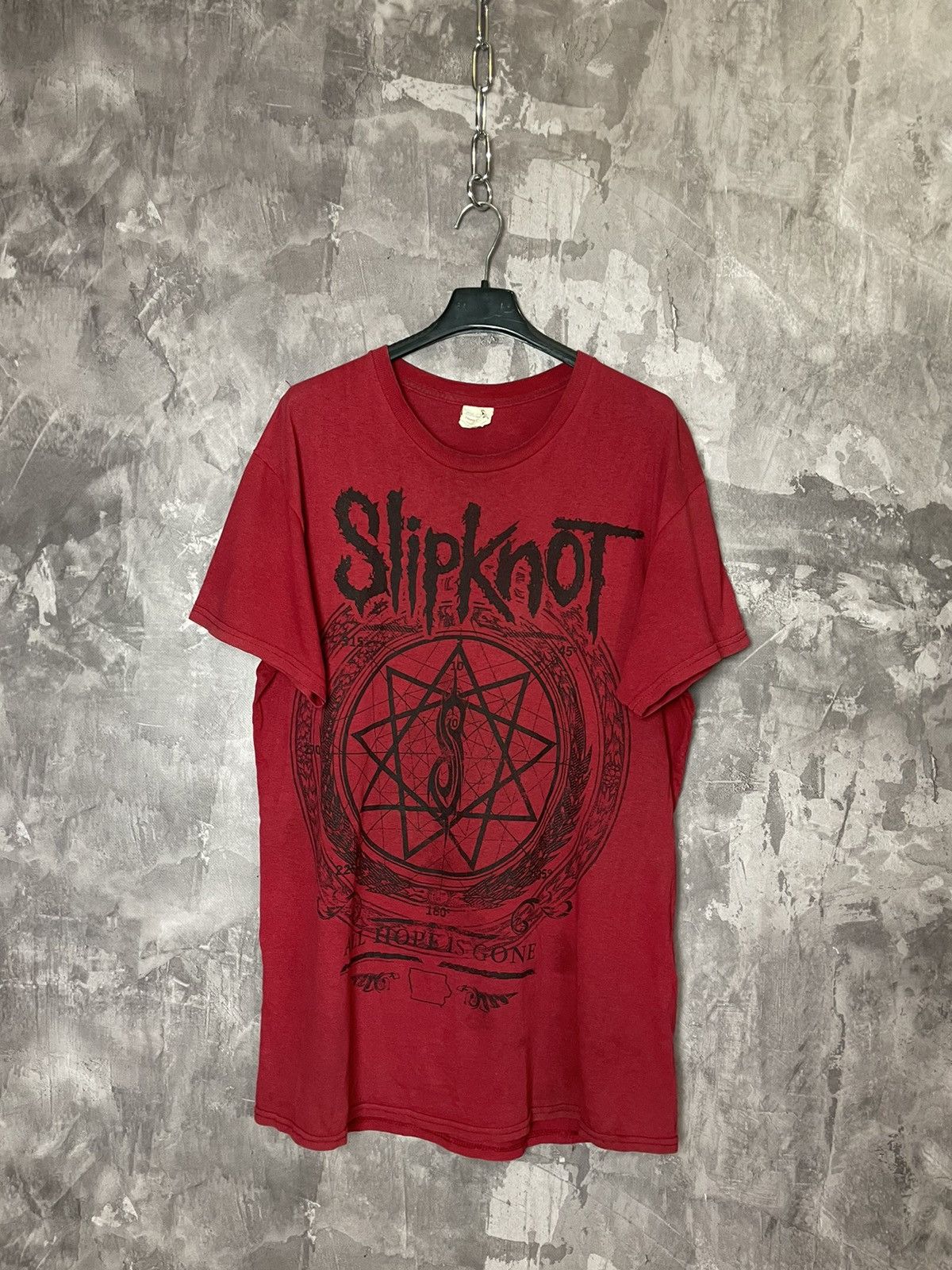 Band Tees × Slipknot × Vintage Vintage Slipknot Band Tees 2016 Tour T-Shirt Size US M / EU 48-50 / 2 - 1 Thumbnail