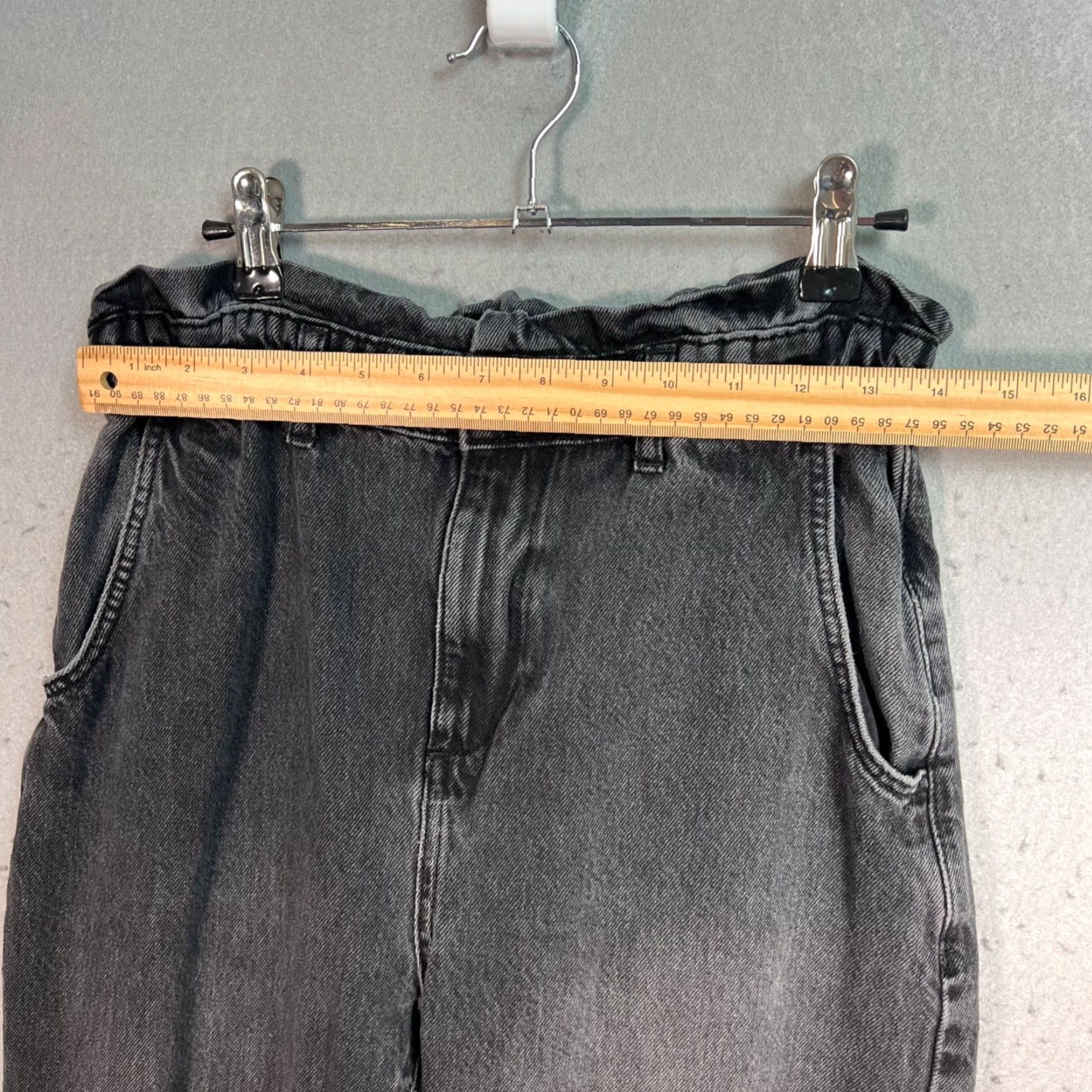 Zara VINTAGE Zara Womens High-Waisted Elastic Paperbag Jeans Washed Black Size 4 Size 27" / US 4 / IT 40 - 4 Thumbnail