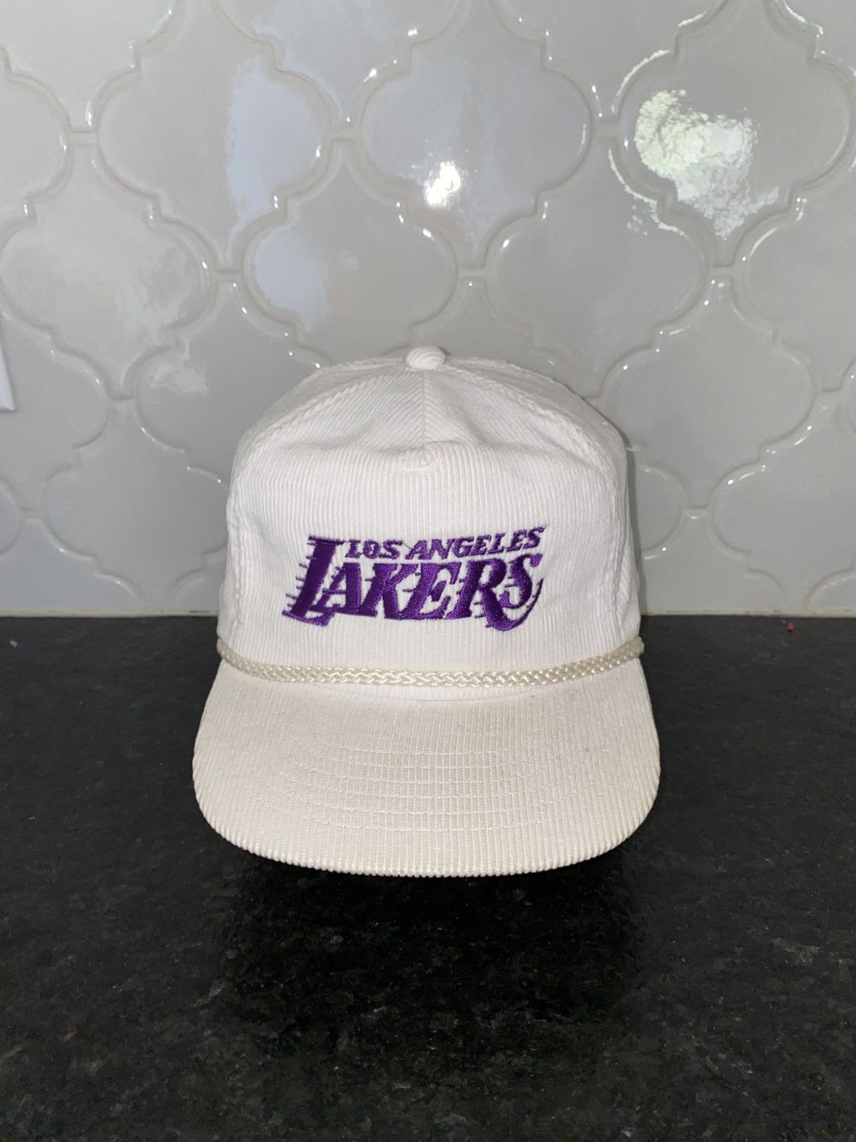 NBA Vintage 80s/90s Los Angeles Lakers corduroy zip hat Size ONE SIZE - 1 Thumbnail
