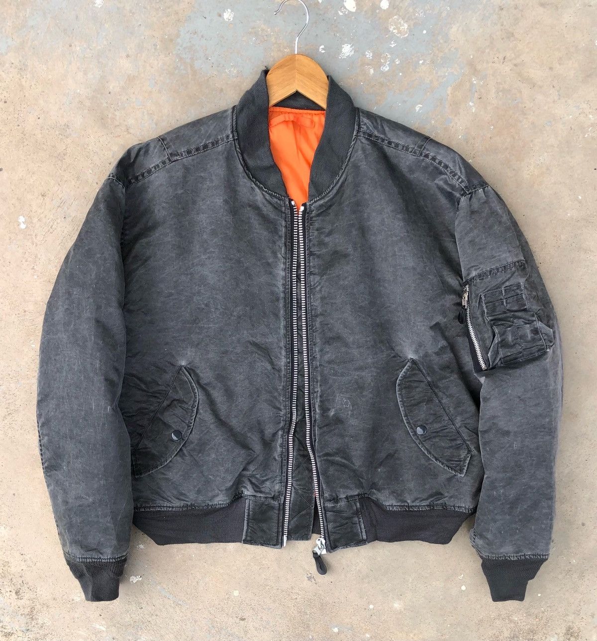 Vintage Vintage Sun Faded Flyer’s Man Intermediate Bomber Jacket Size US L / EU 52-54 / 3 - 1 Thumbnail
