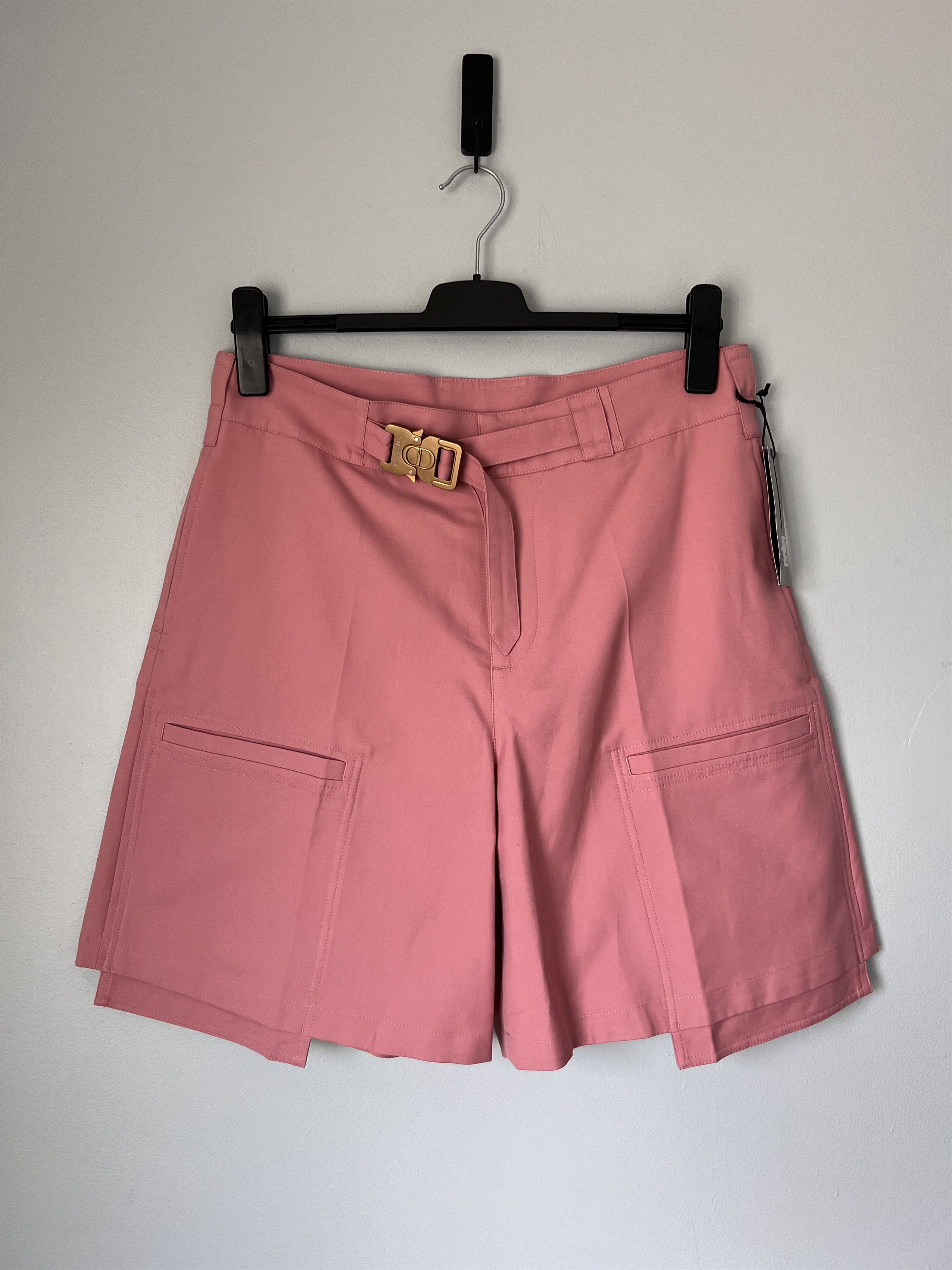 1017 ALYX 9SM Dior 1017 Alyx 9SM Rollercoaster Buckle Cargo Shorts in Pink Size US 34 / EU 50 - 1 Thumbnail
