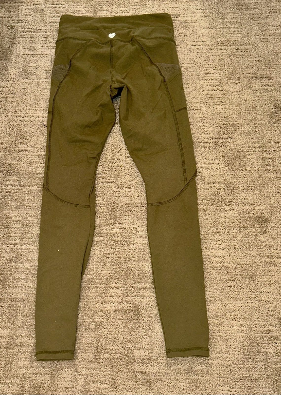 Forever 21 Forever 21 green leggings with pockets Size 26" / US 2 / IT 38 - 3 Thumbnail
